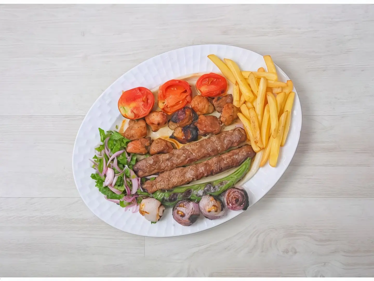 صحن مشكل لحم