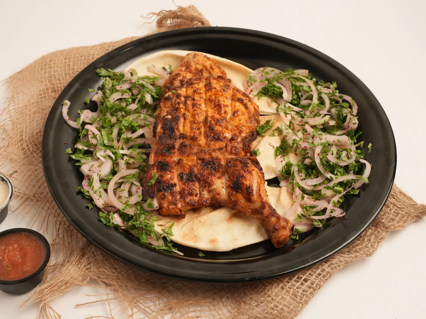 نصف دجاج على الفحم