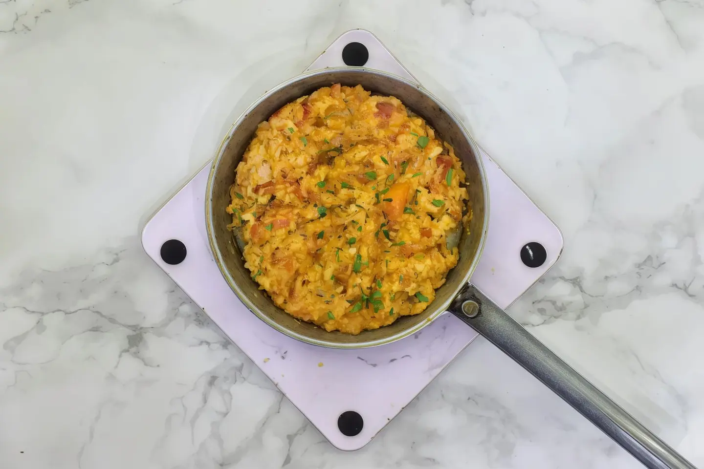 تونه بالبيض