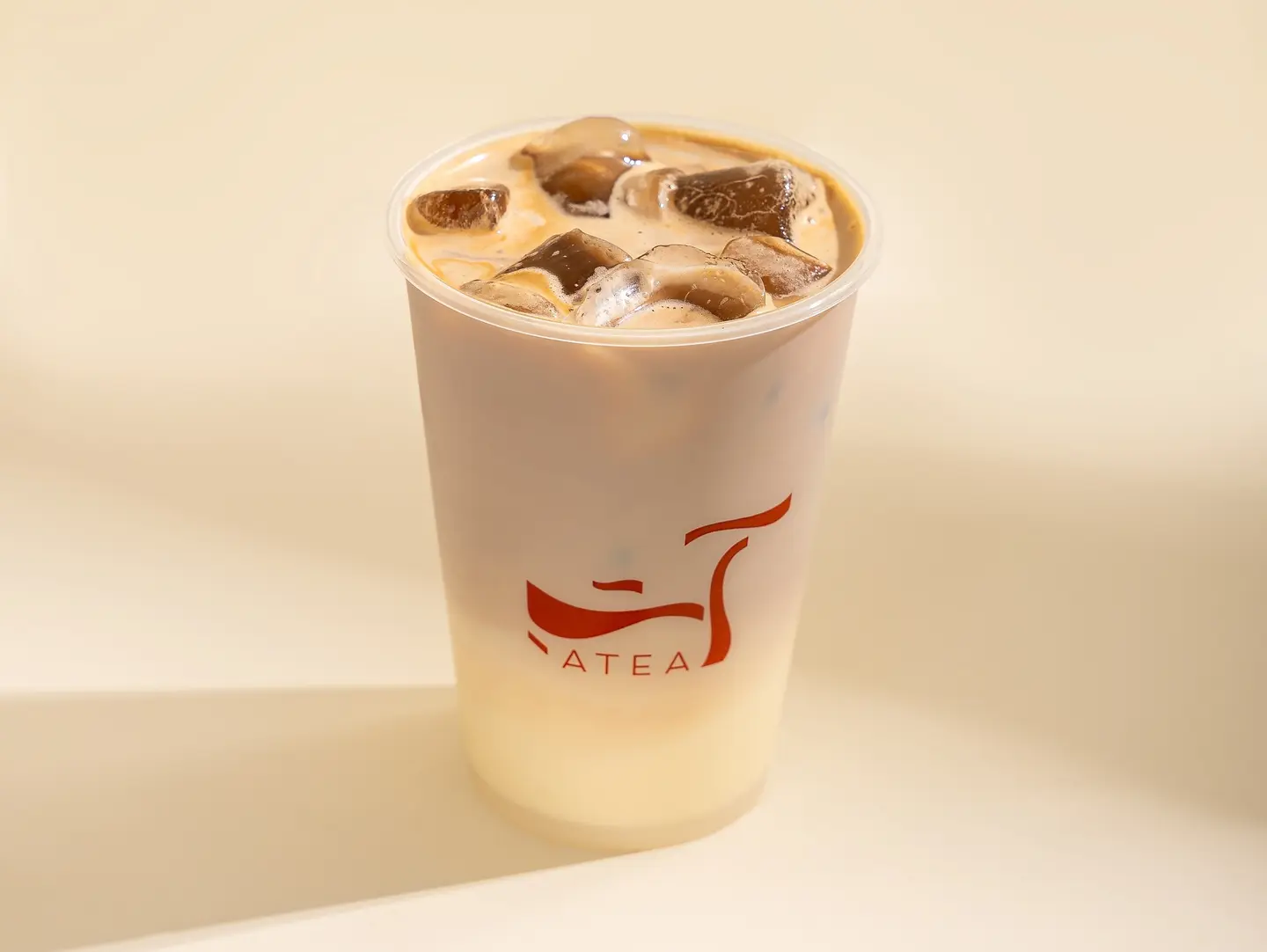 لاتيه بارد مثلج