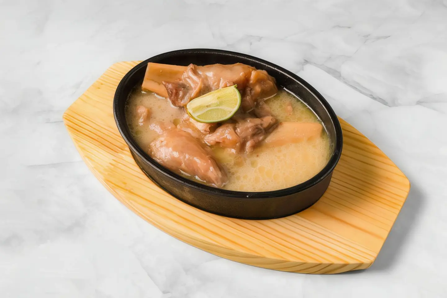 مقادم سواكني