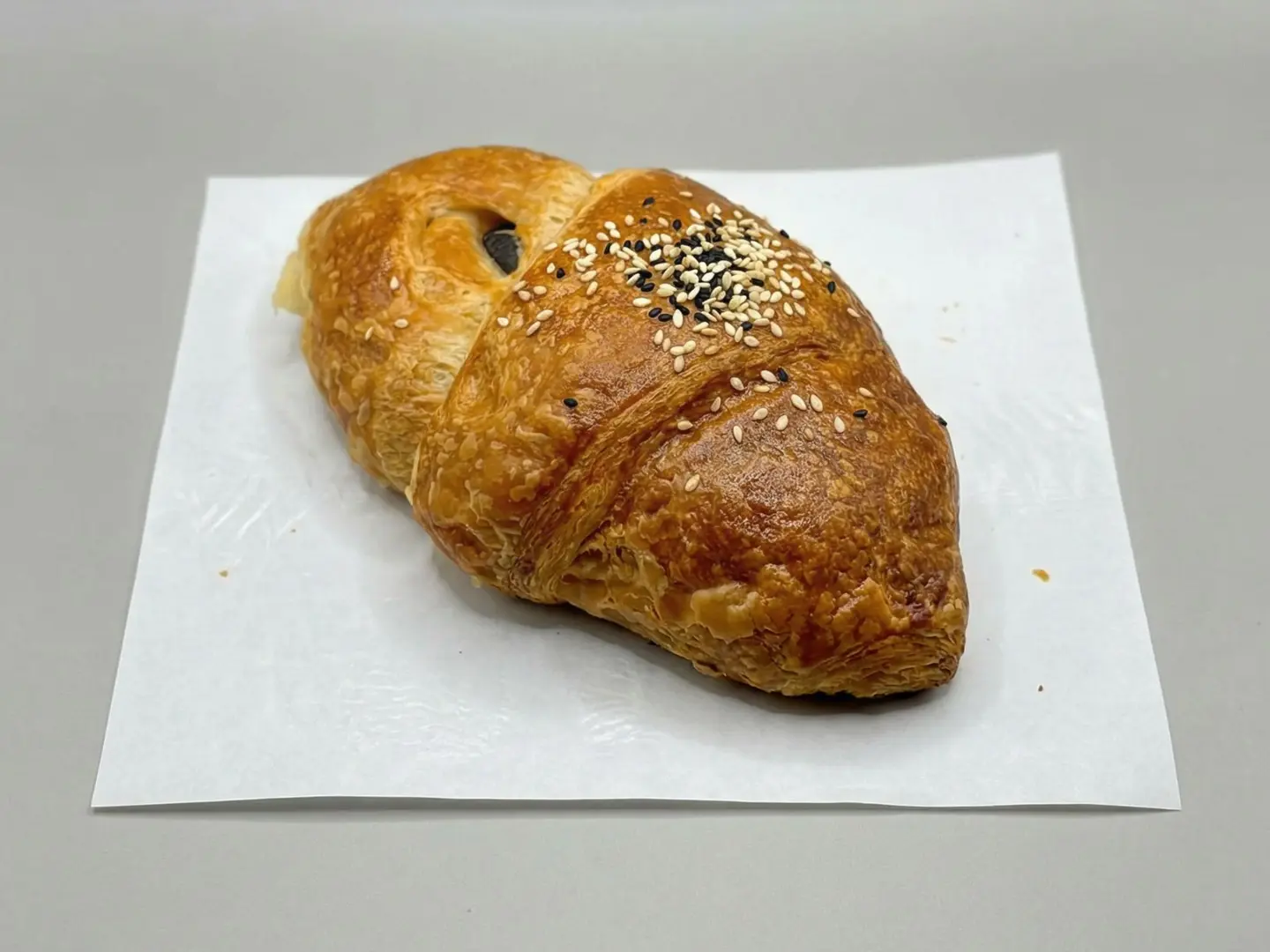 Olive Cheese Croissant