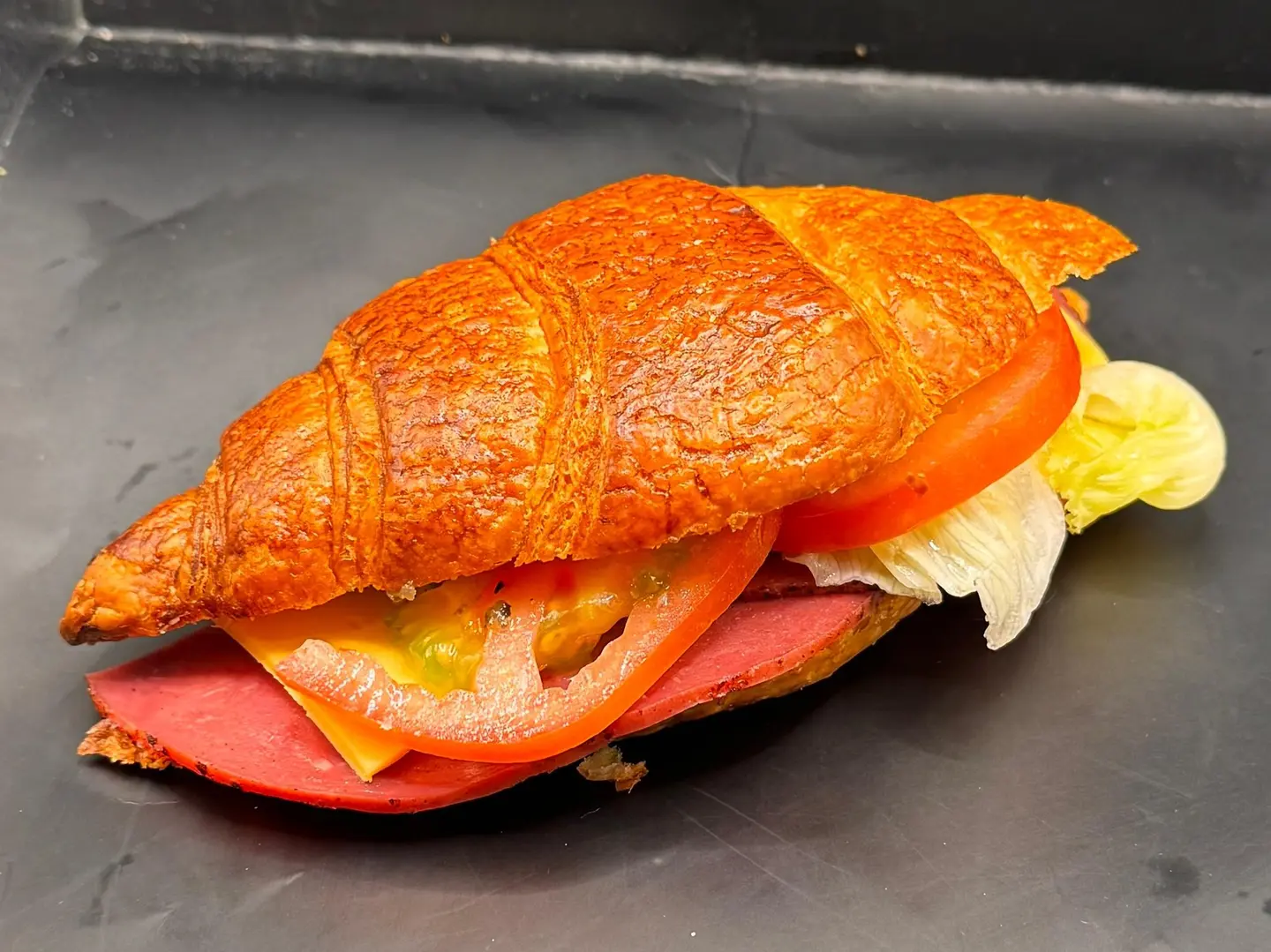 ميني كروسان روست بيف