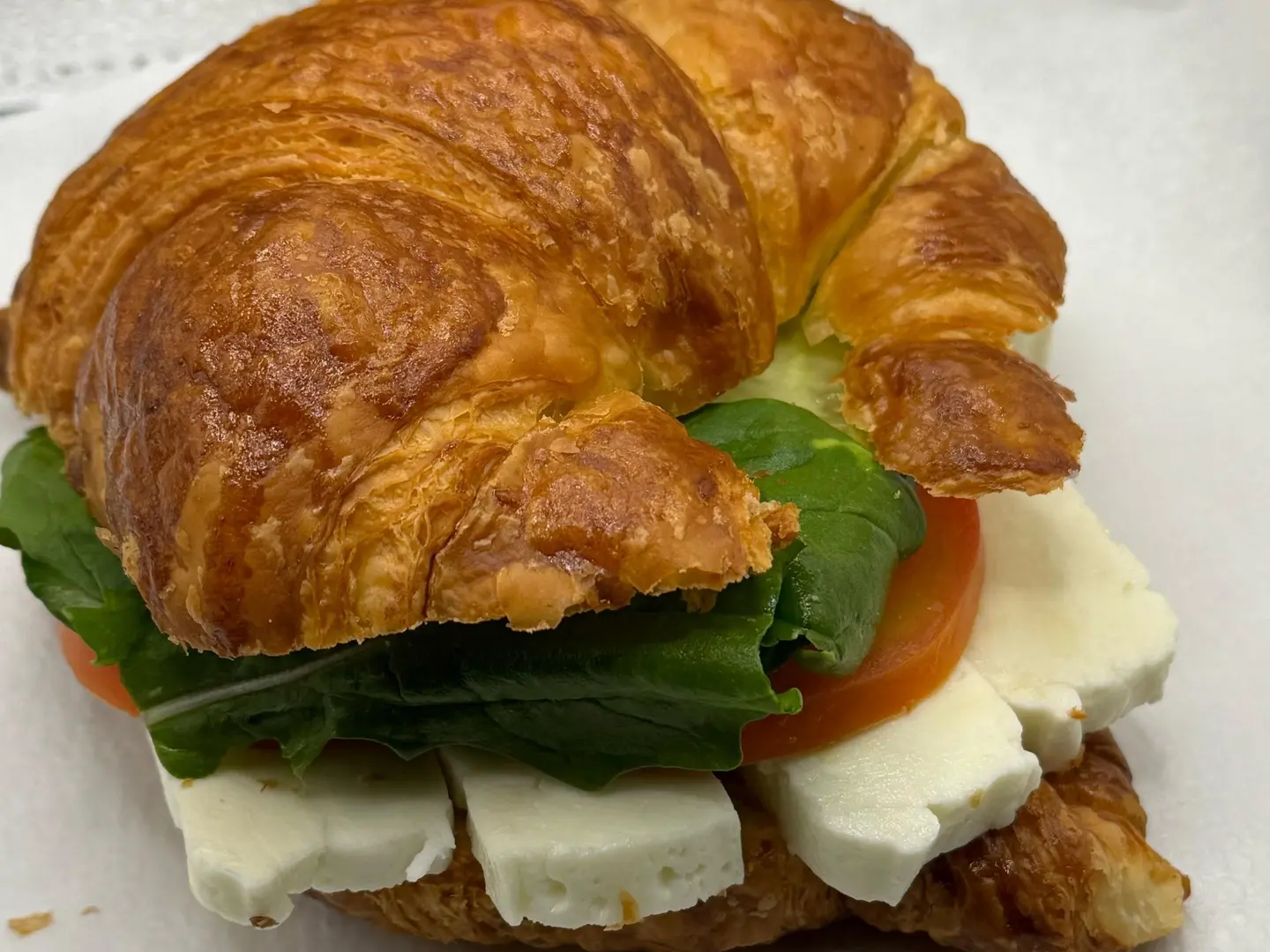 كروسان كبير حلوم