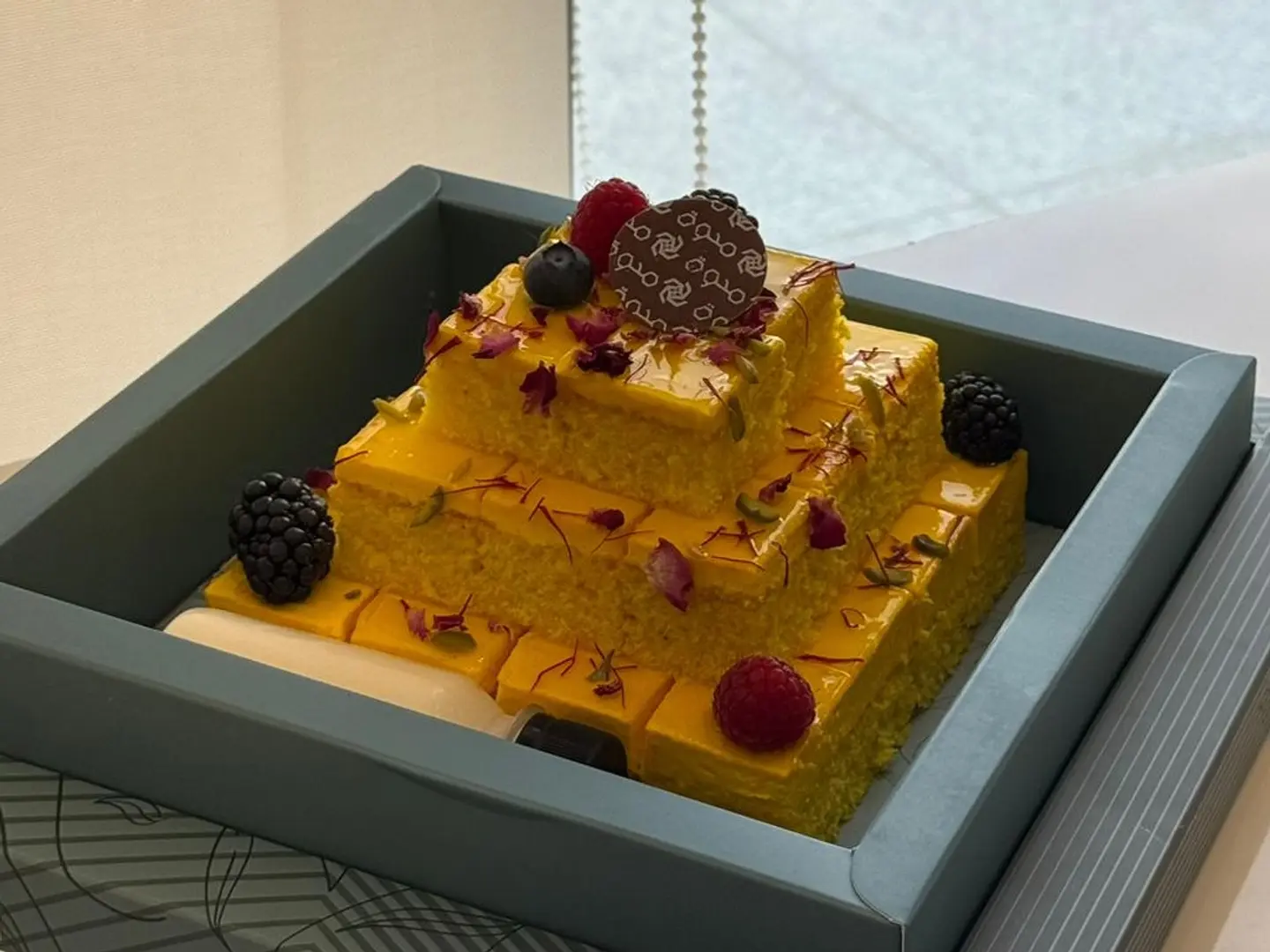 كعكة زعفران