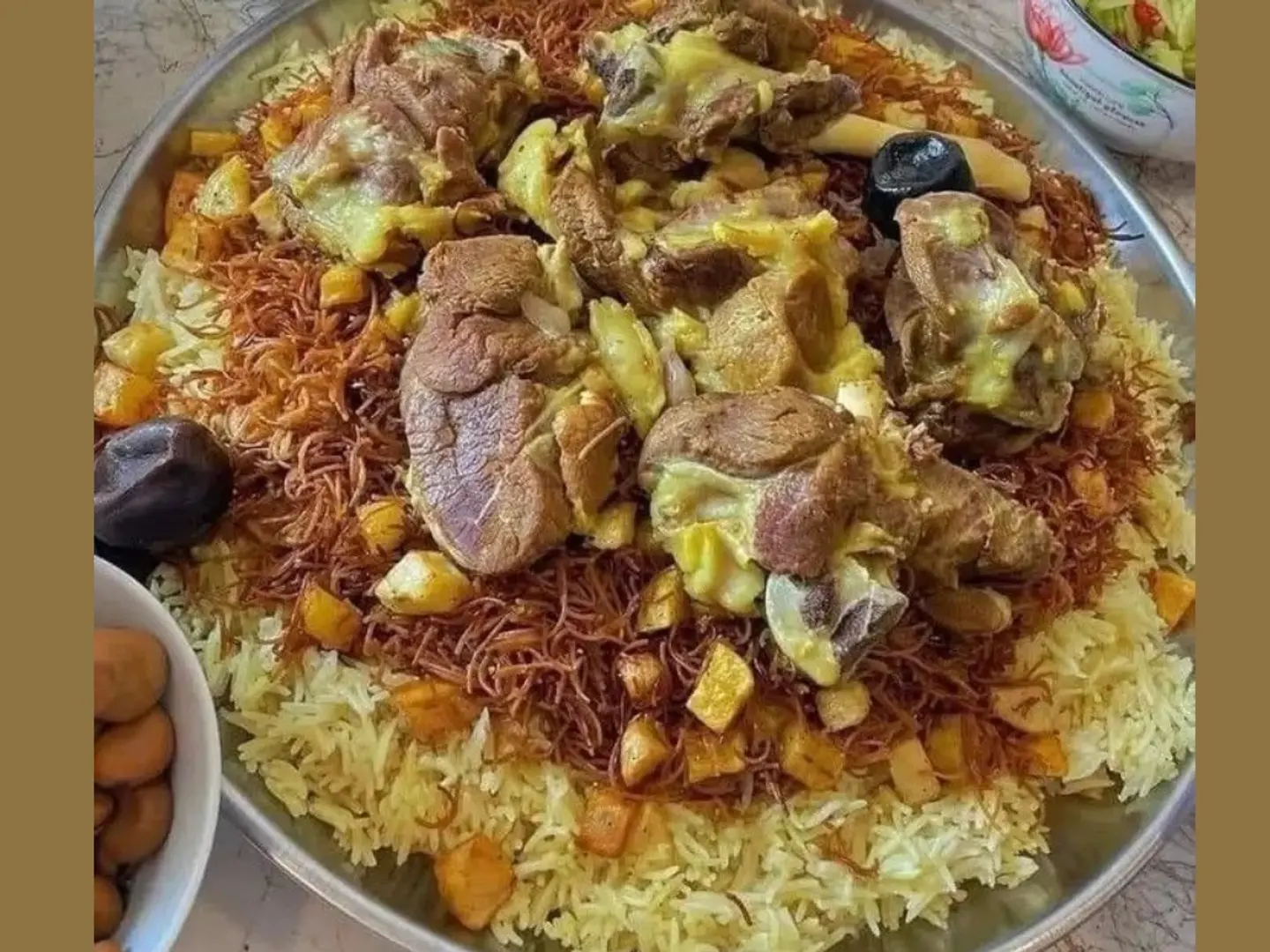 لحم حنيذ نفر لحم بلدي طازج