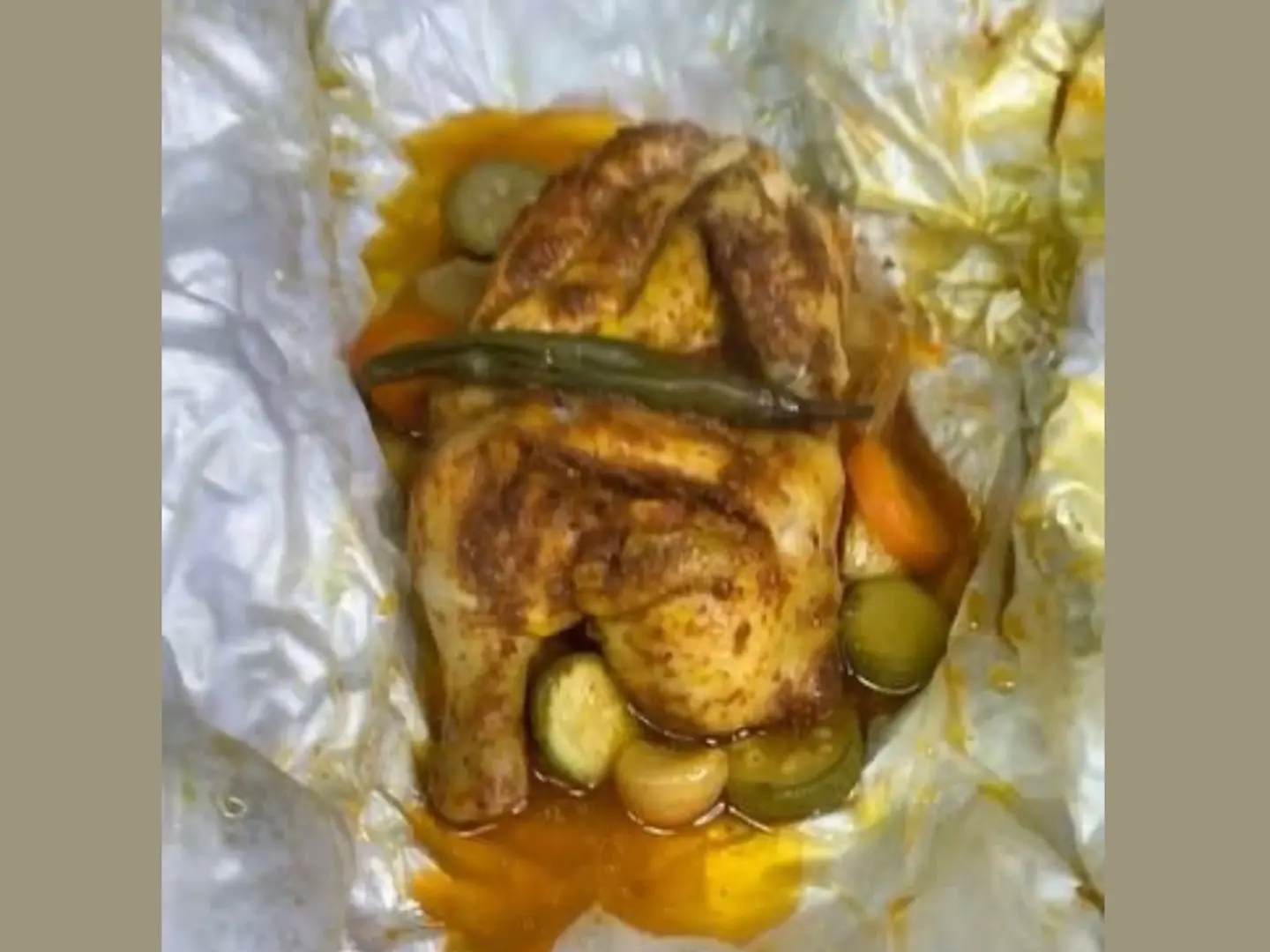 نصف حبه دجاج مدفون