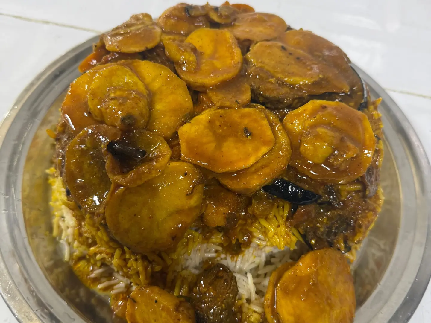 دجاج نصف مقلوبه