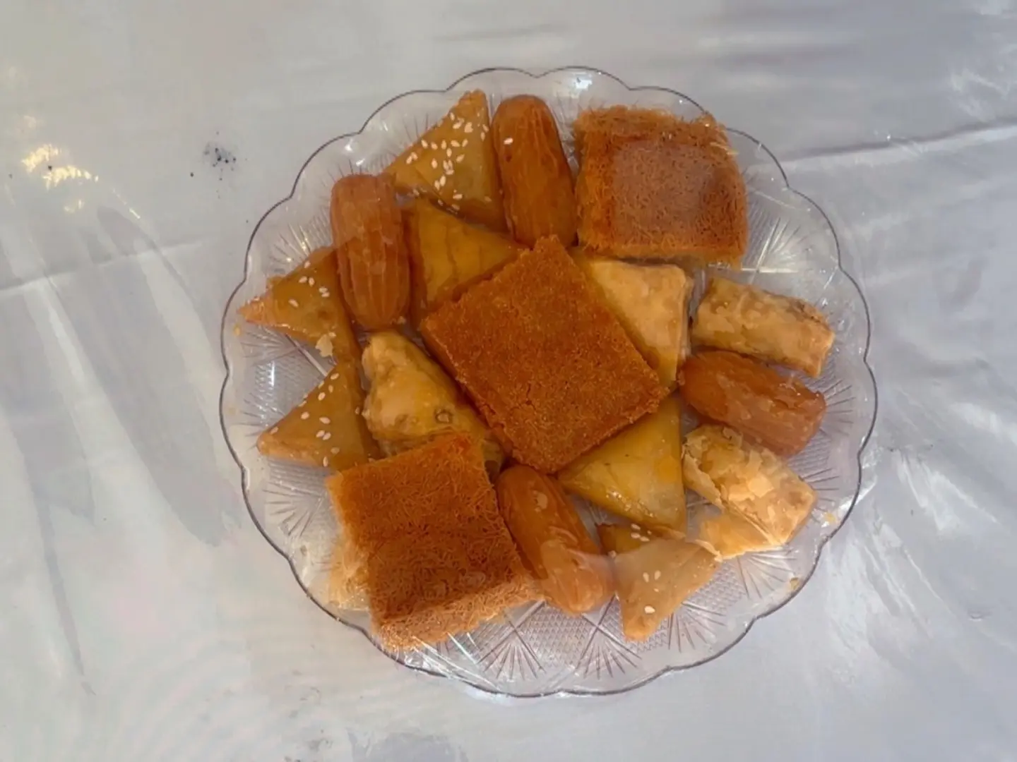 صحن حلويات مشكل