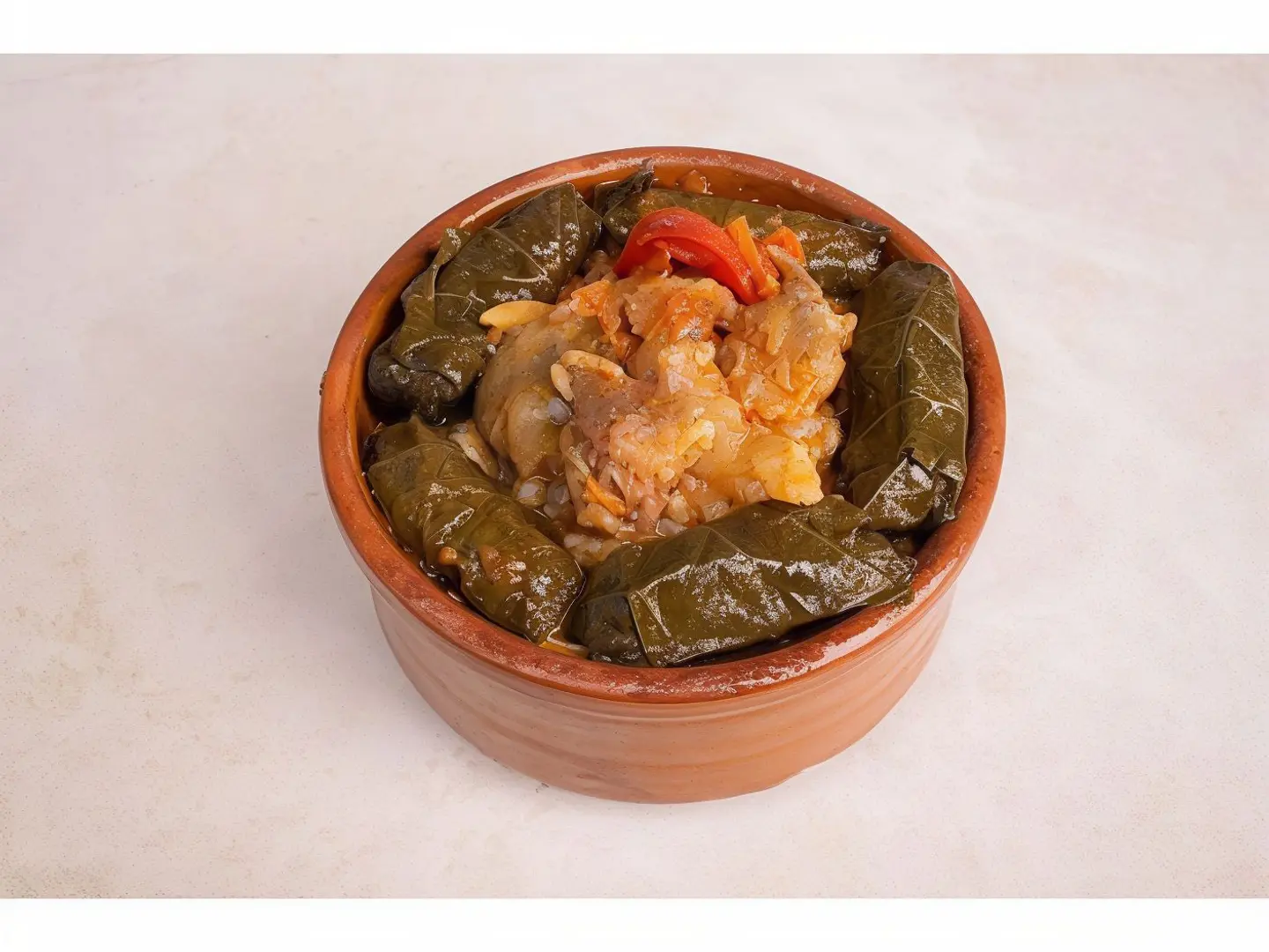 طاجن ورق عنب باللحمة