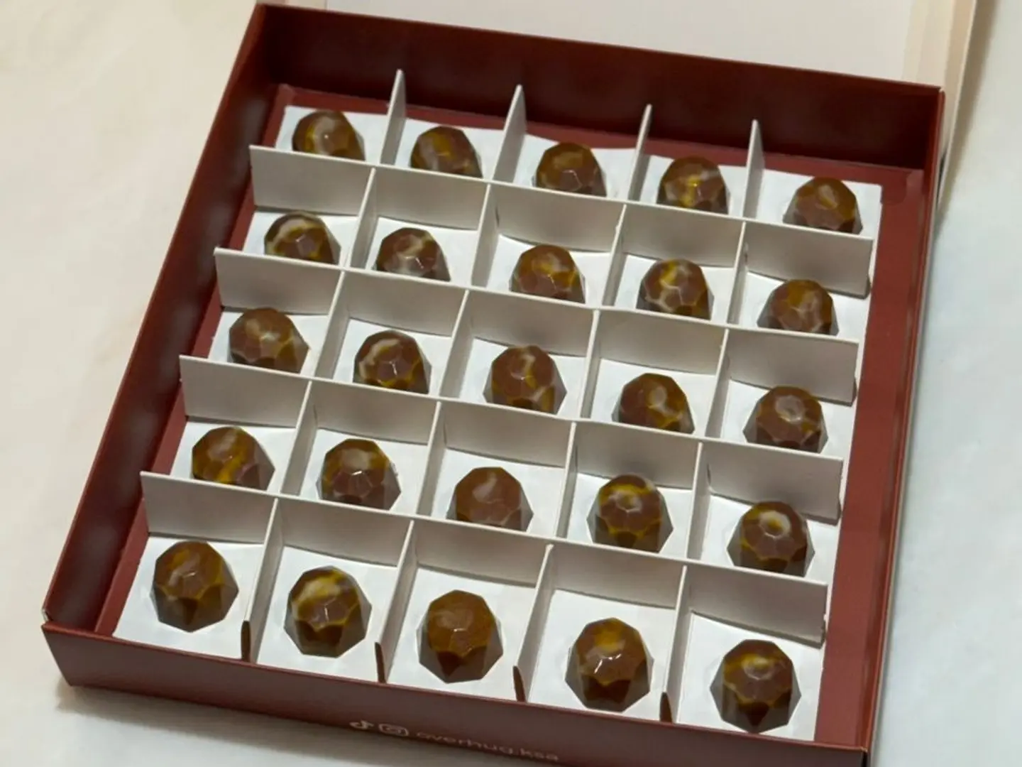 Box Truffle Mango Passion