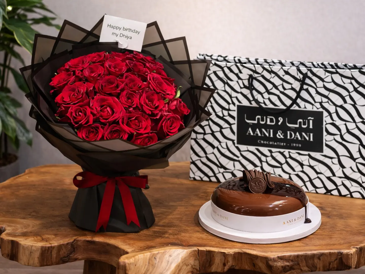 تنسيق ورد مع كيك جلاكسي اني وداني