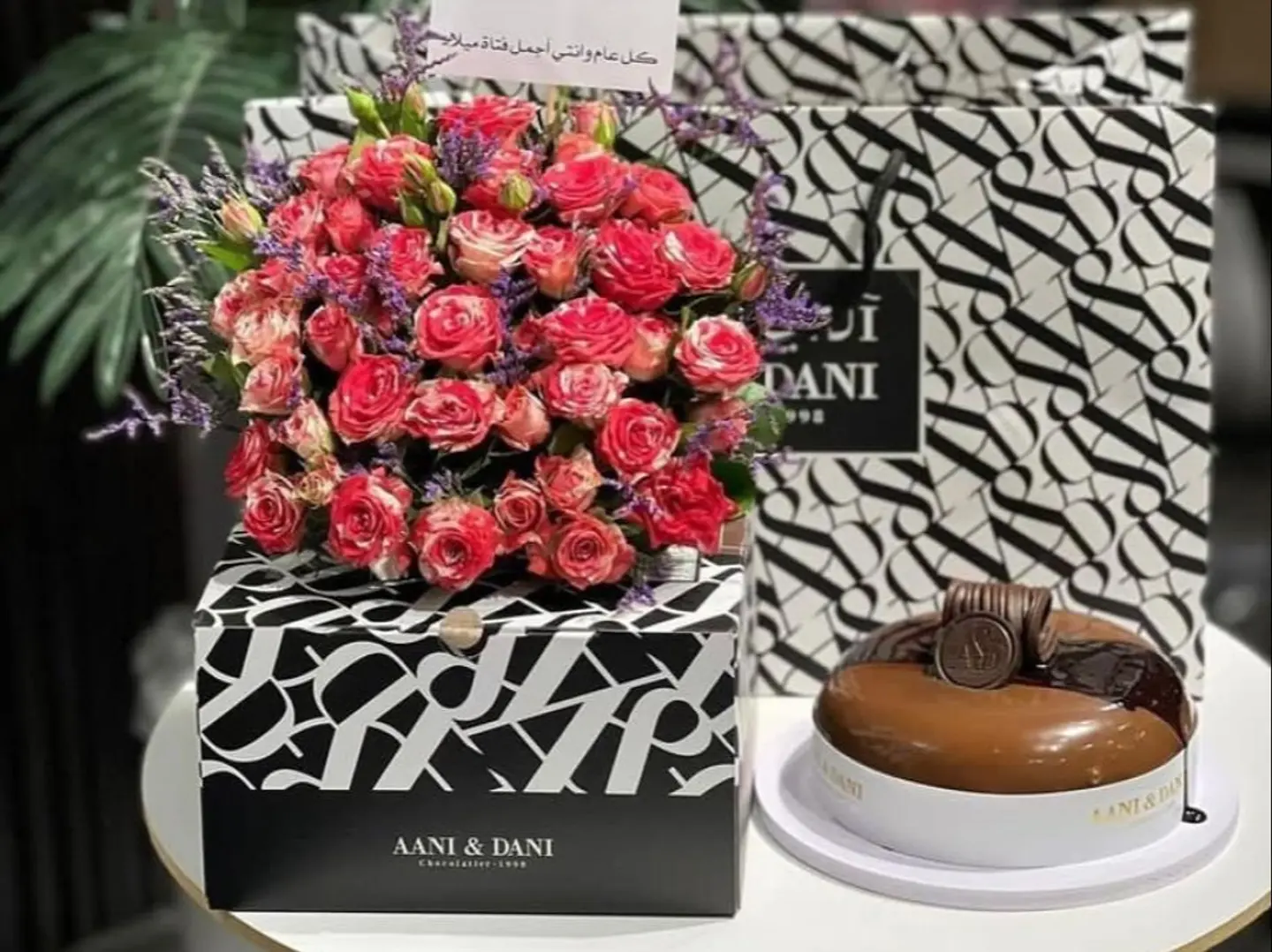 Double Color Coordination With Annie And Danny's Cake