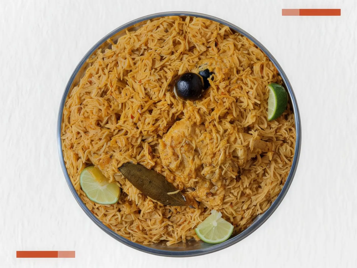 نص حبة دجاج مضغوط مع خضار مشكل مع مشروب من اختيارك