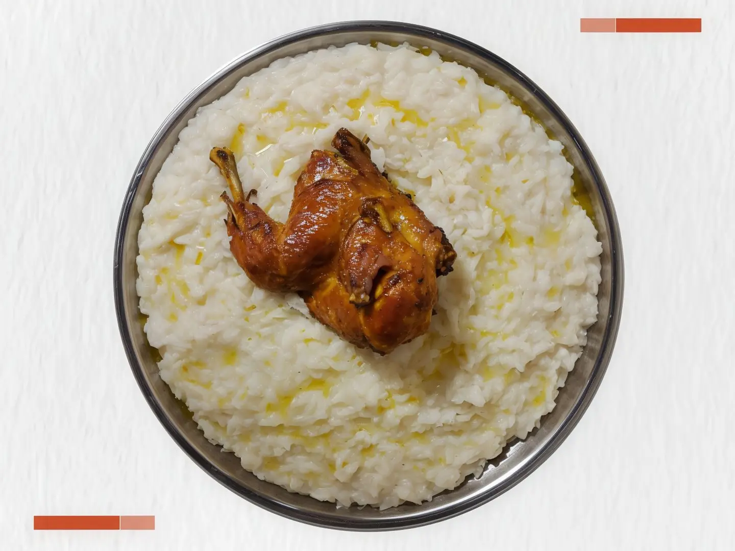 نص حبة دجاج مع رز سليق مع خضار مشكل مع مشروب من اختيارك