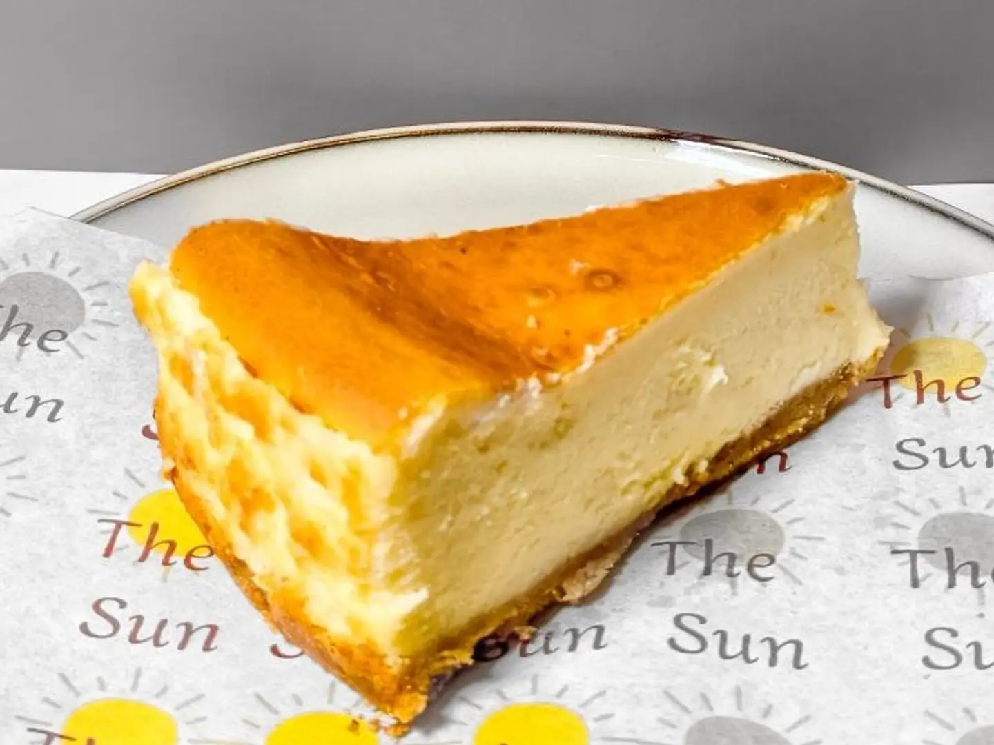 Madrid Cheesecake With Hot Coffee Day