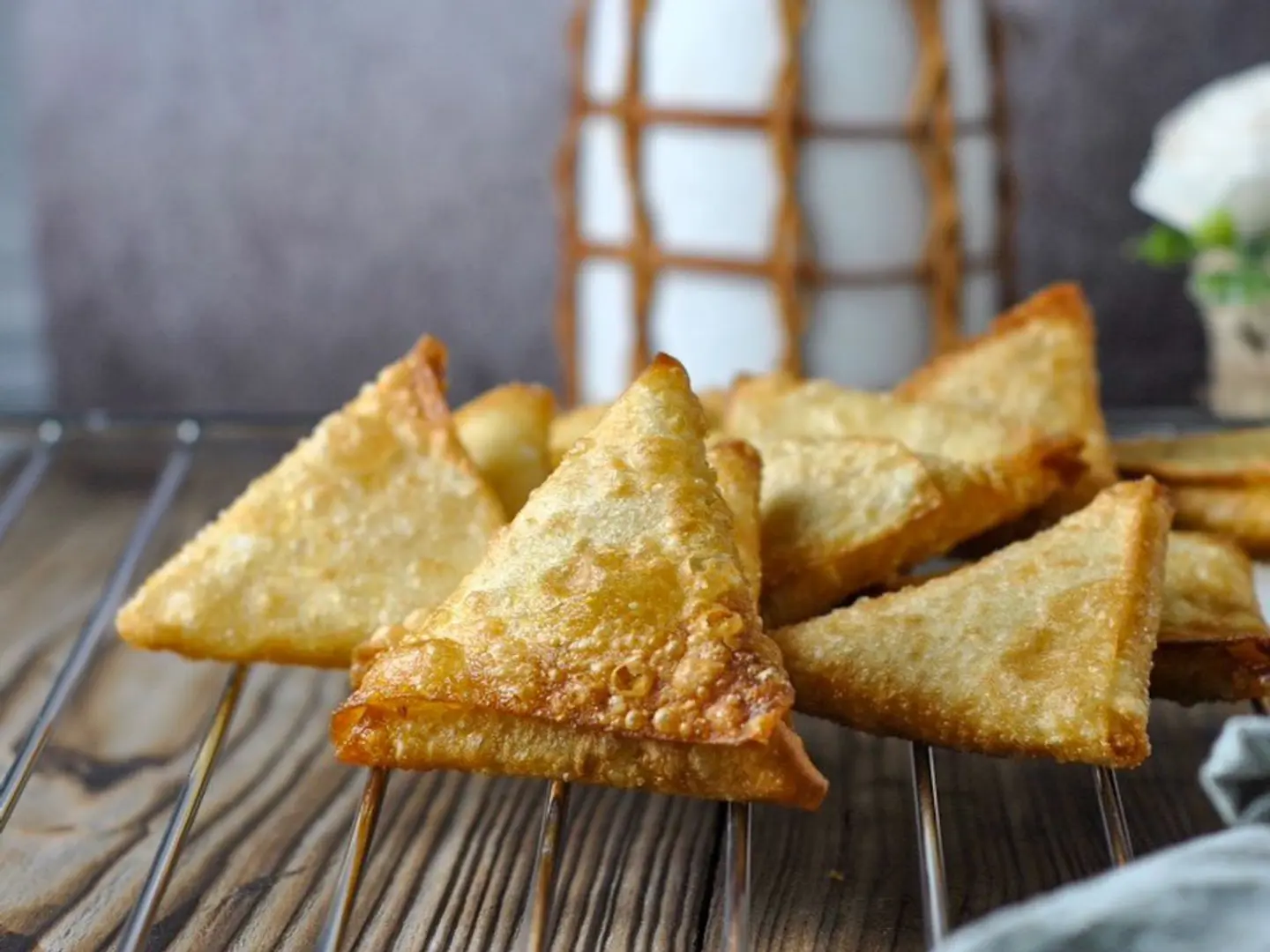 سمبوسة دجاج كبيرة