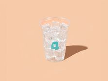 كوب من الثلج