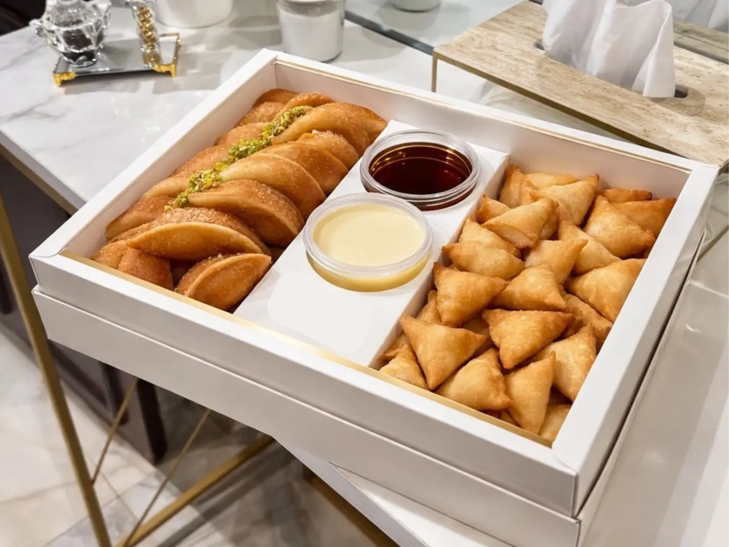 بوكس مشكل قطايف وسمبوسه ميني