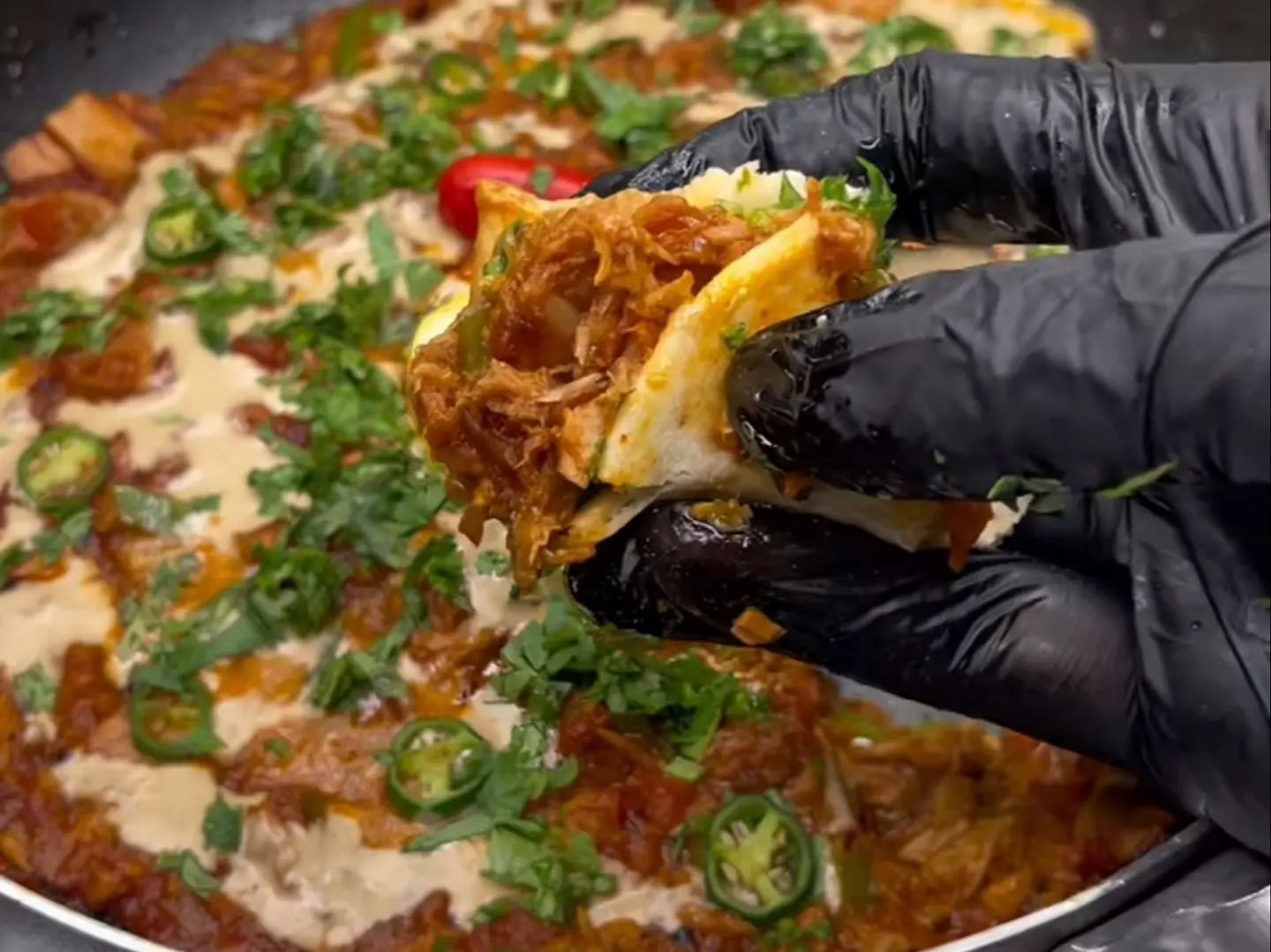 صحن تونه مكشن