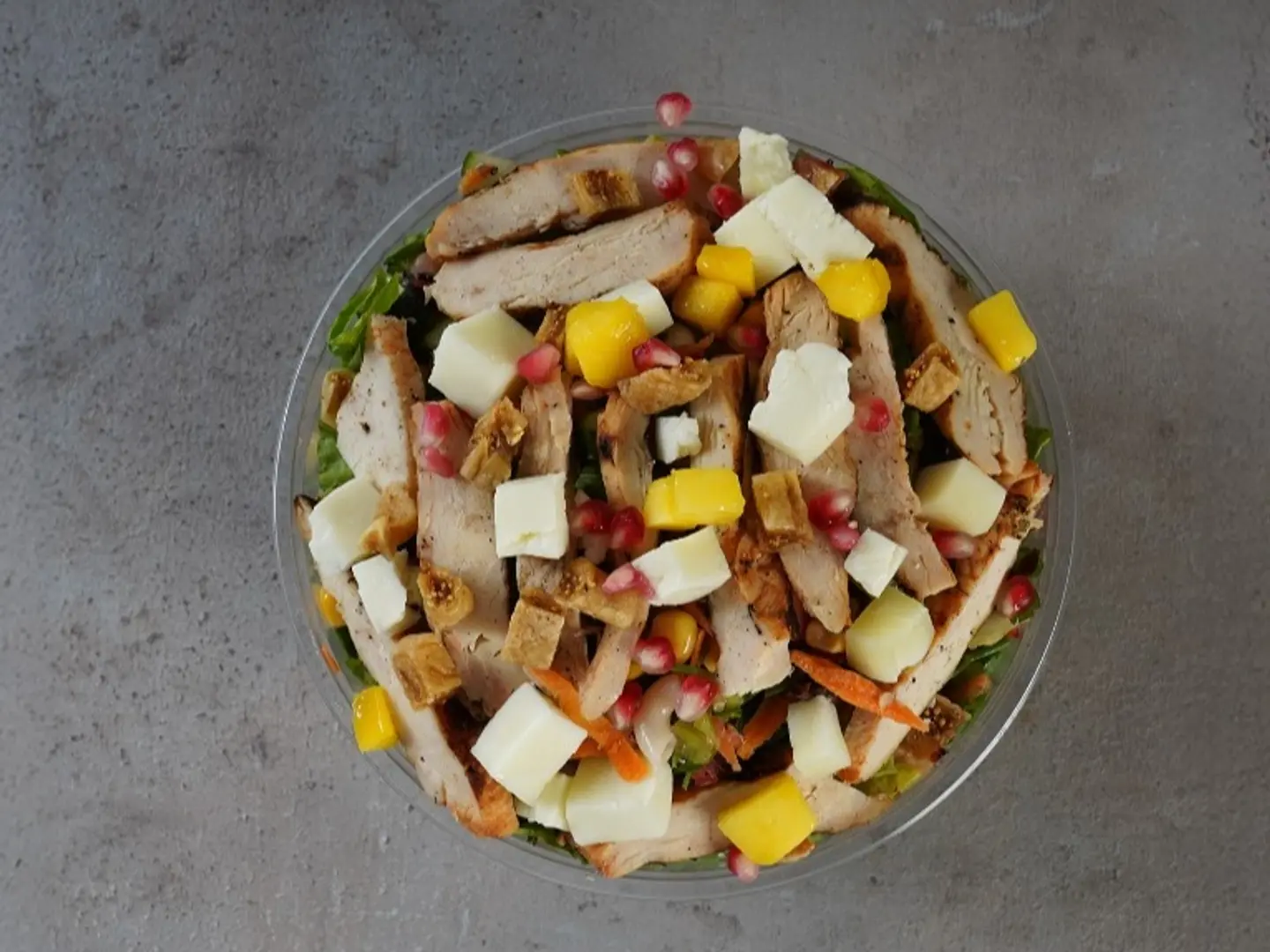 اصنع سلطتك بنفسك