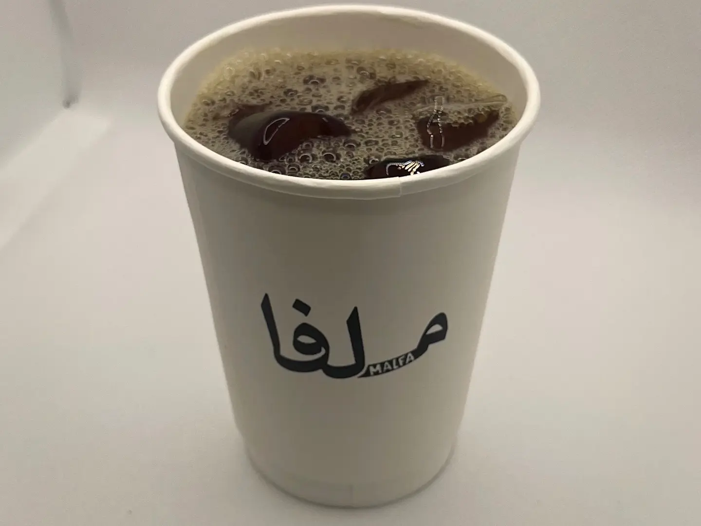 قهوة في 60 بارد كبير