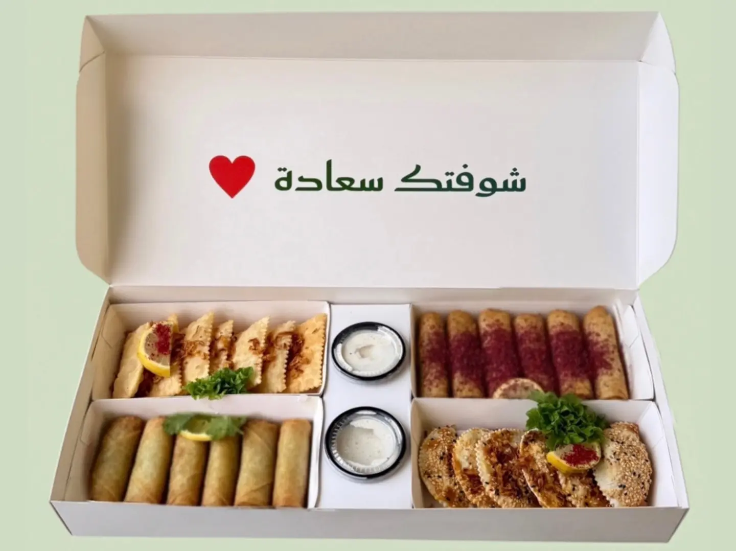 بوكس الجمعات (سبرينغ رول ،مسخن ،فطاير،سمبوسه بف )