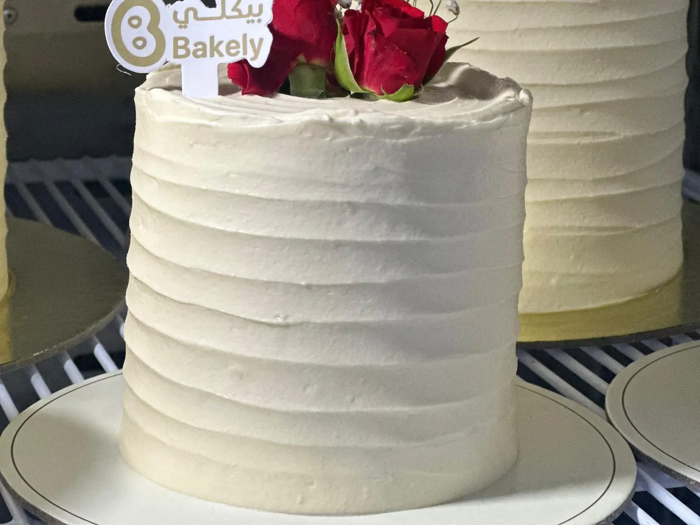 نايكد كيك فانليا