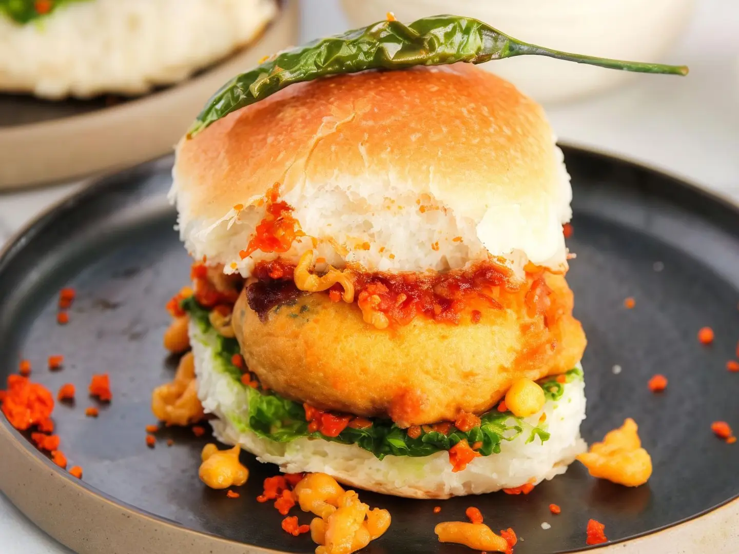 Vt Station Vada Pav