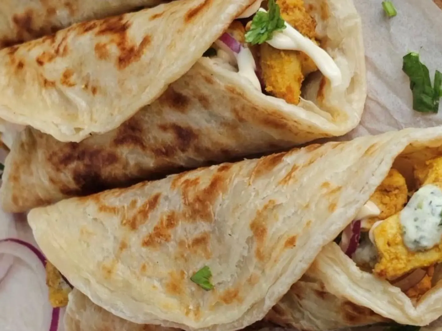 باراتا رول دجاج