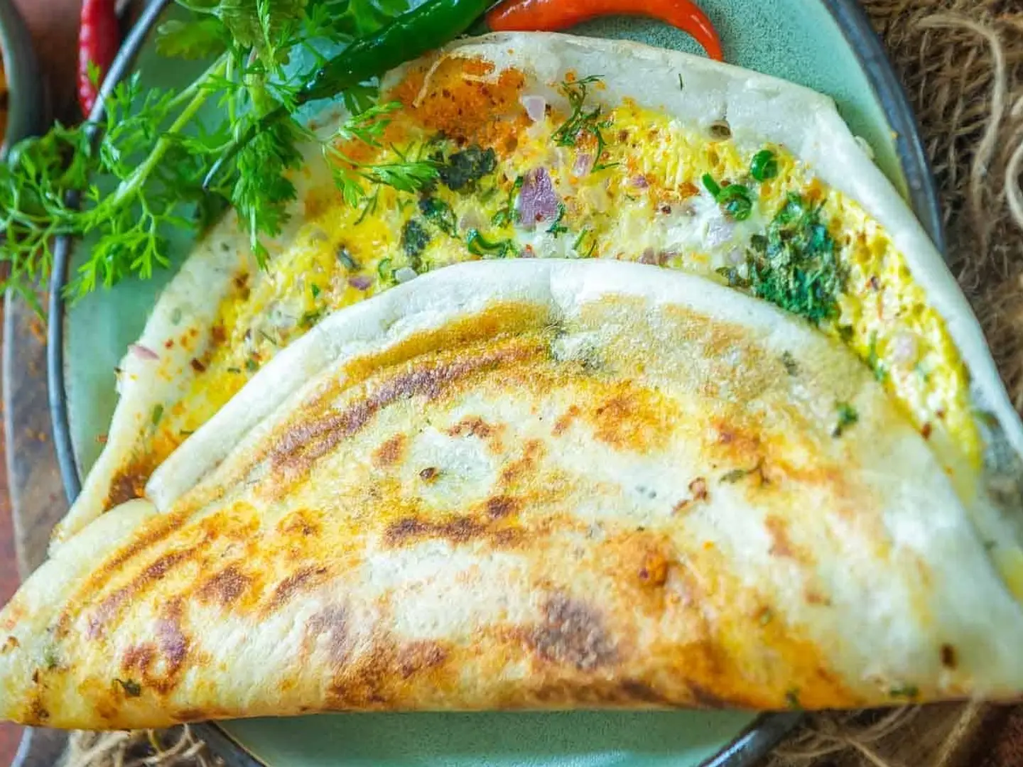 دوسة البيض مع سامبار و شاتني