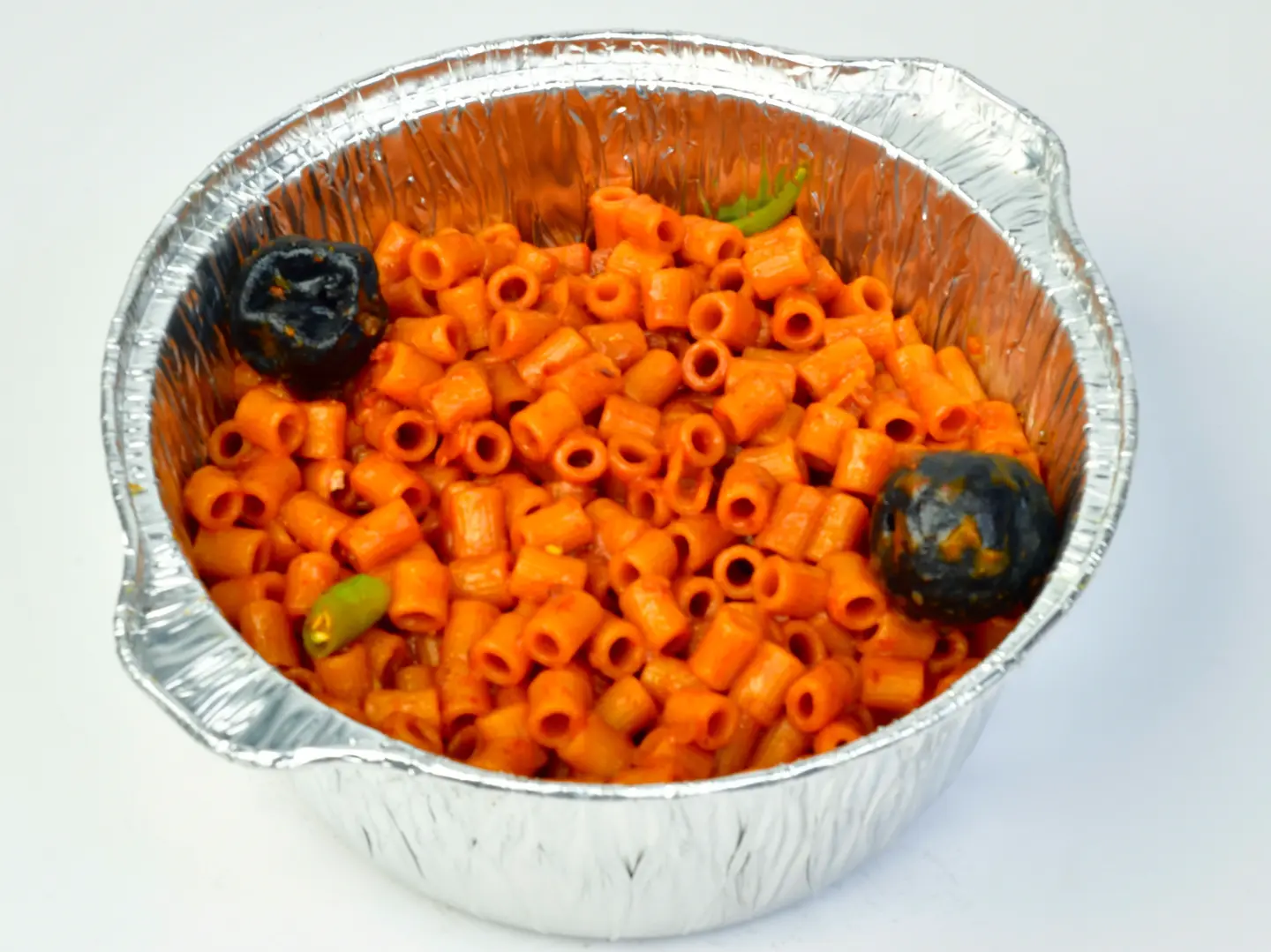 مكرونة حمراء سادة