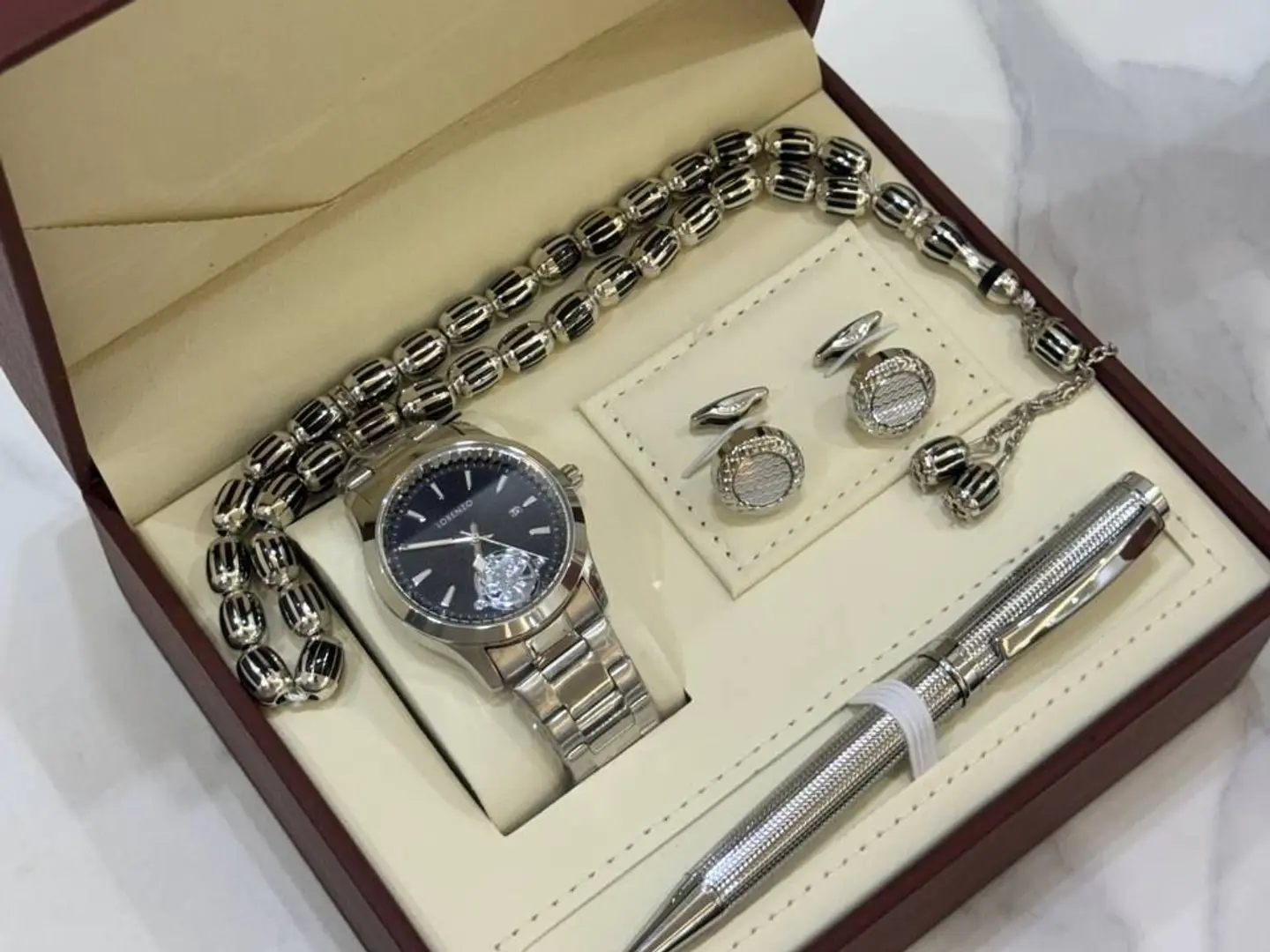 طقم ساعة رجالي سلفر واسود