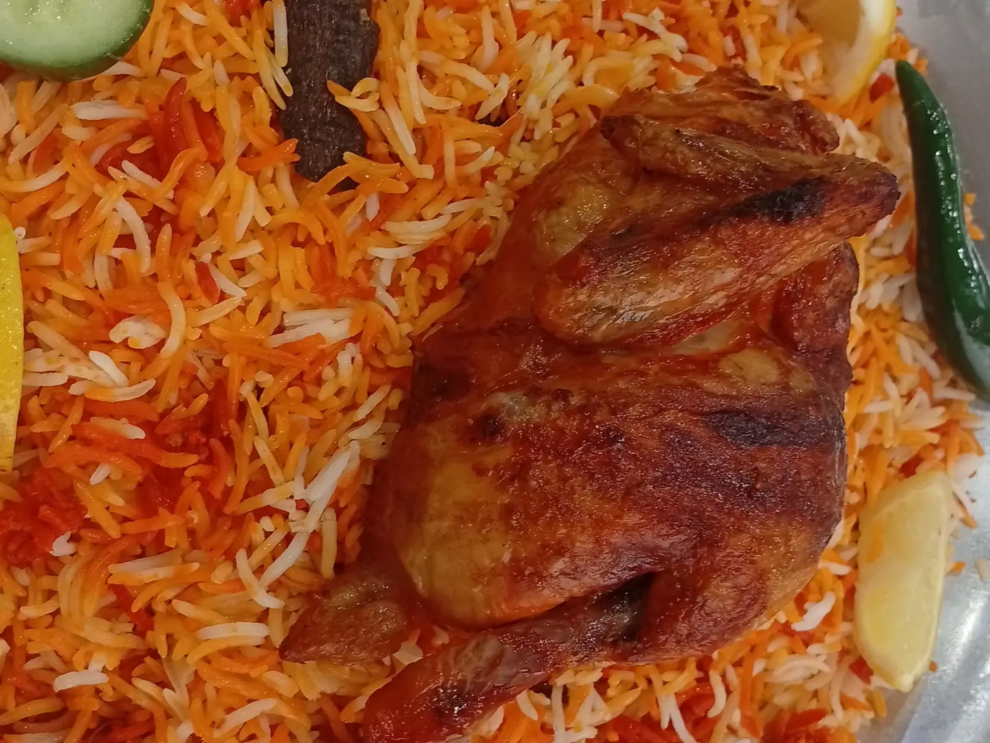 Garlic Chicken With Red Rice