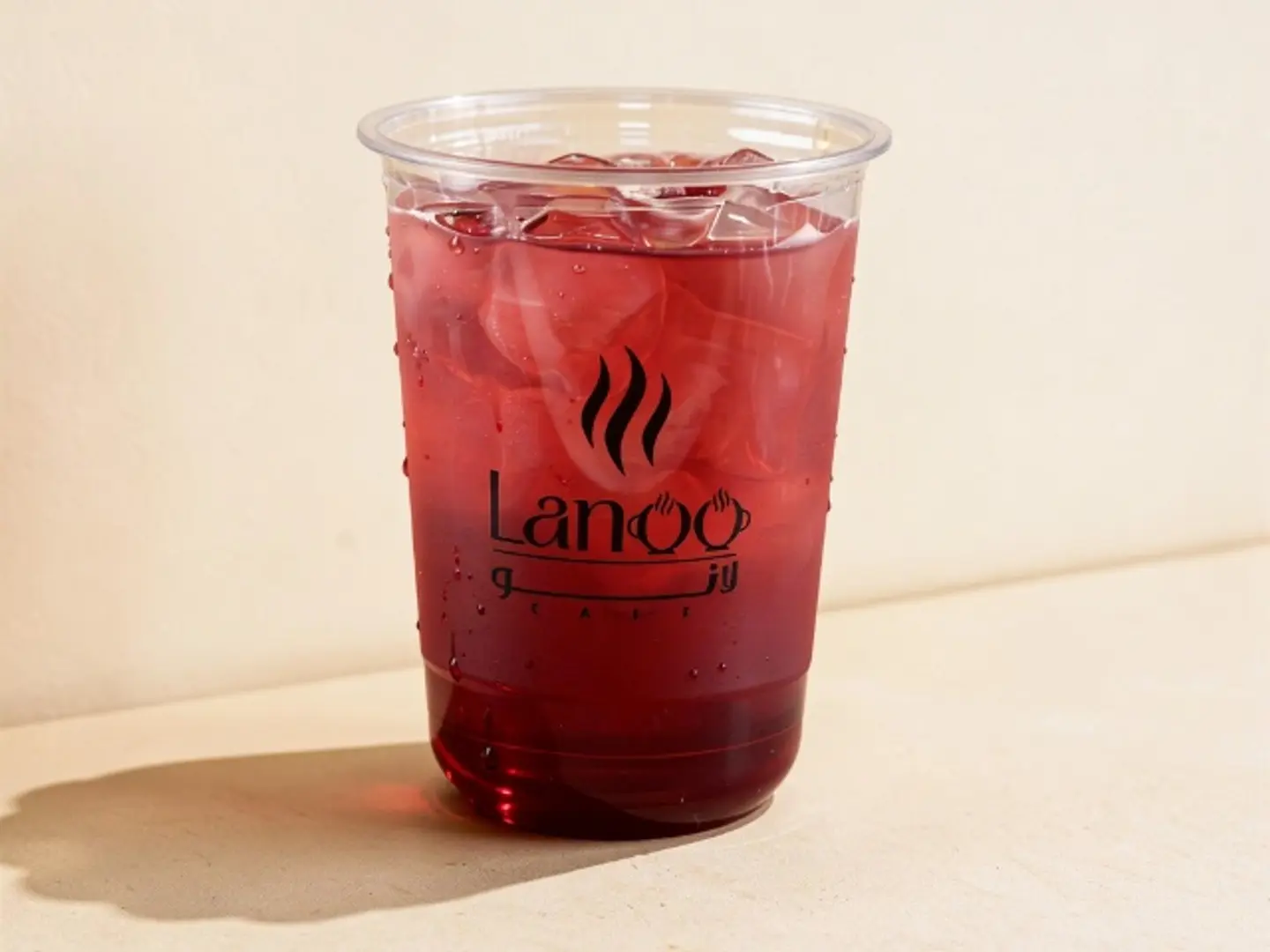 شاي الكركدية المثلج