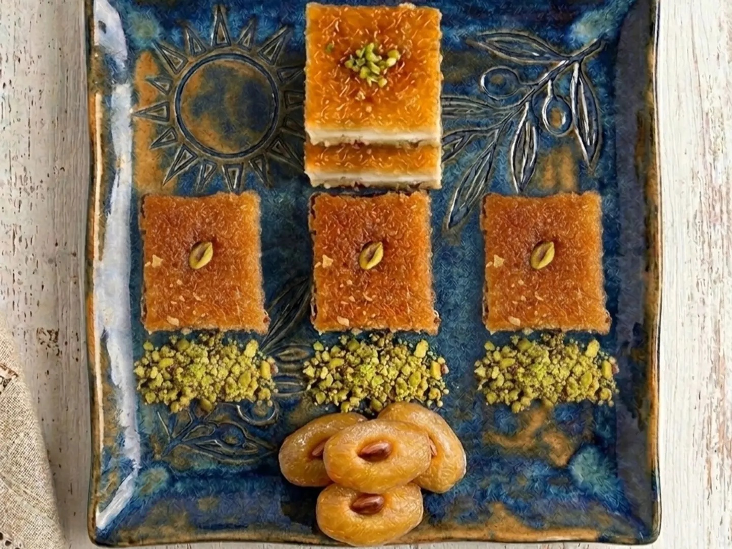 طبق كيلو بسبوسات مشكلة