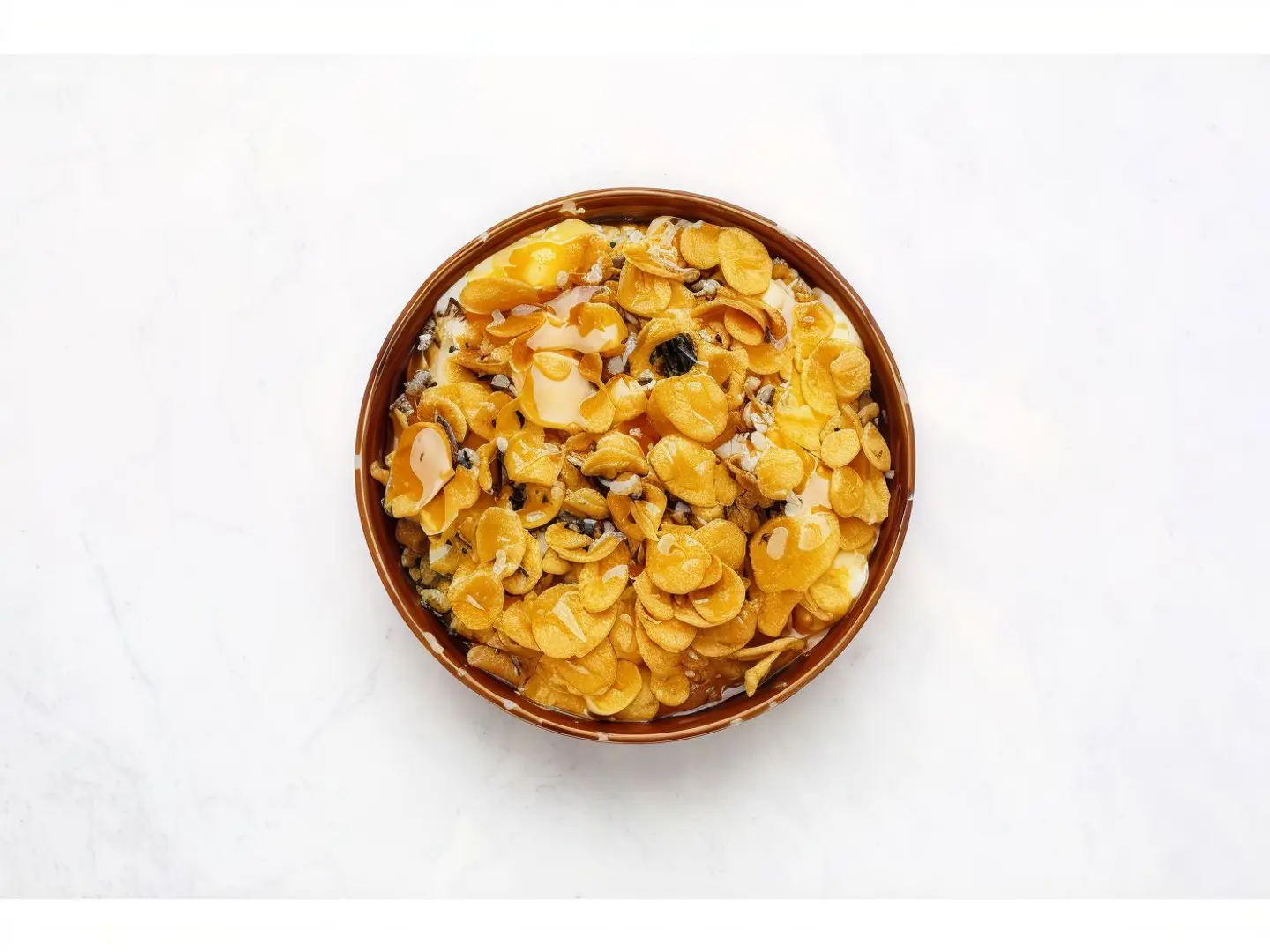Cream Areekah With Cornflakes, Honey, And Cheese