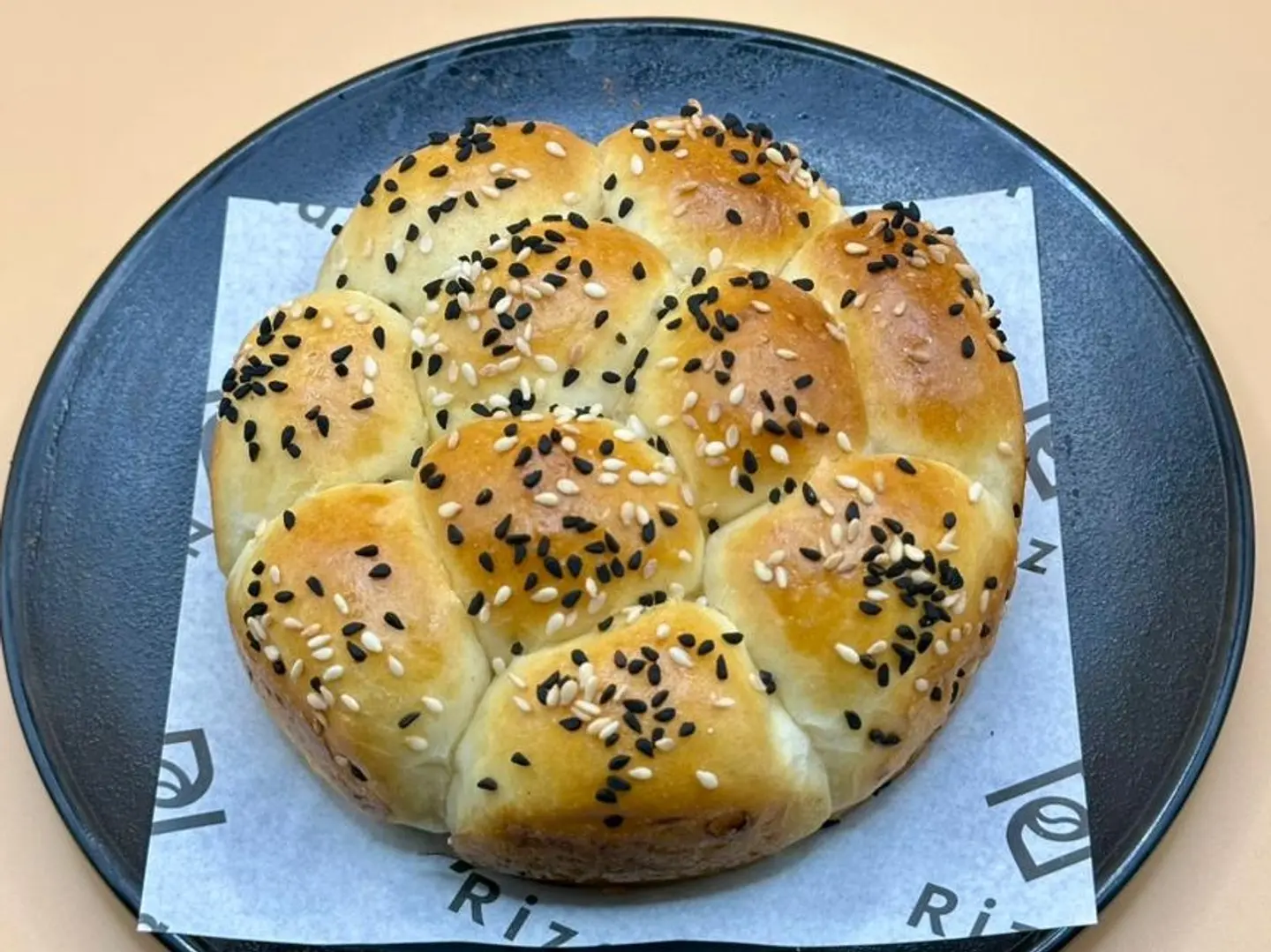 خلية نحل بيكان