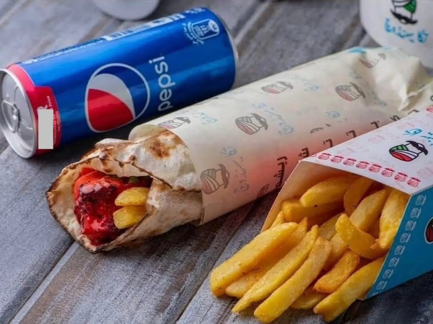 وجبة تيكا ساندوتش