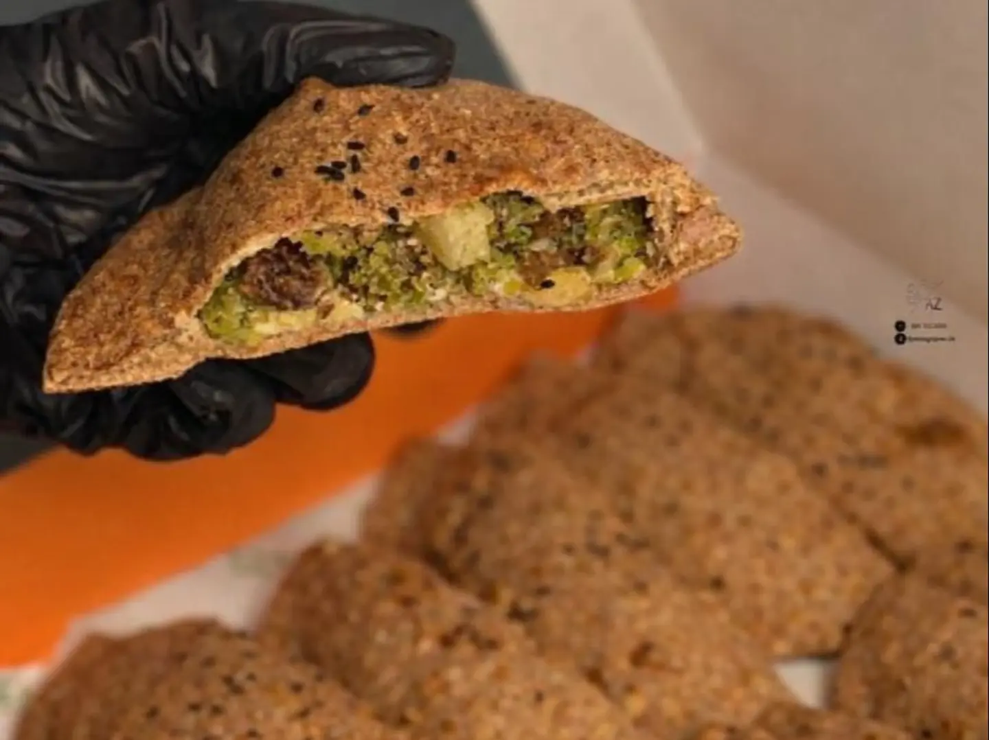 (جديدنا) بوكس وسط (مدور بر صحي)