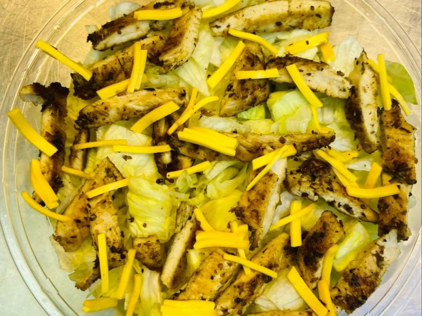 سلطة سيزر الدجاج الصحية