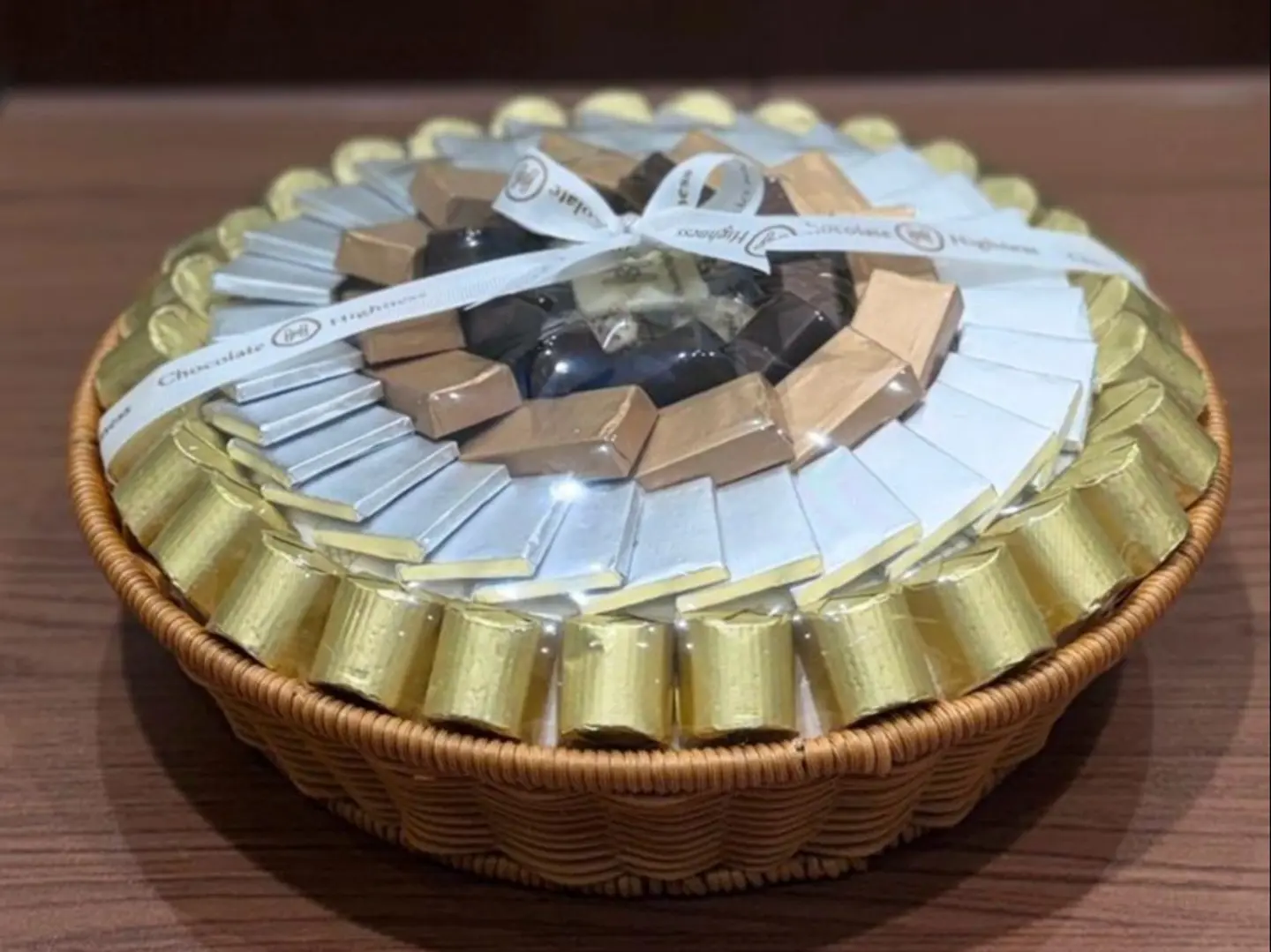 سلة الفخامة الهادئة حجم كبير