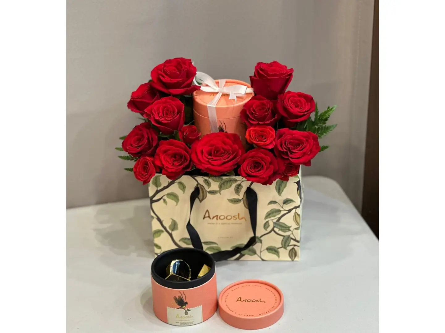 أنوش الحب ١