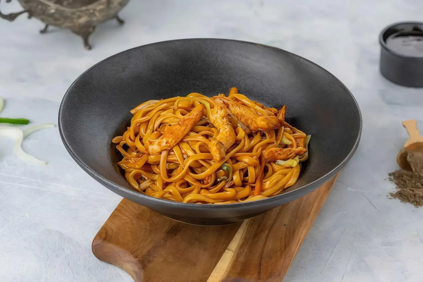 نودلز دجاج هاکا