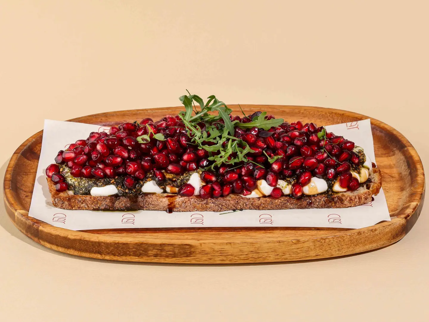 لبنة زعتر بالرمان
