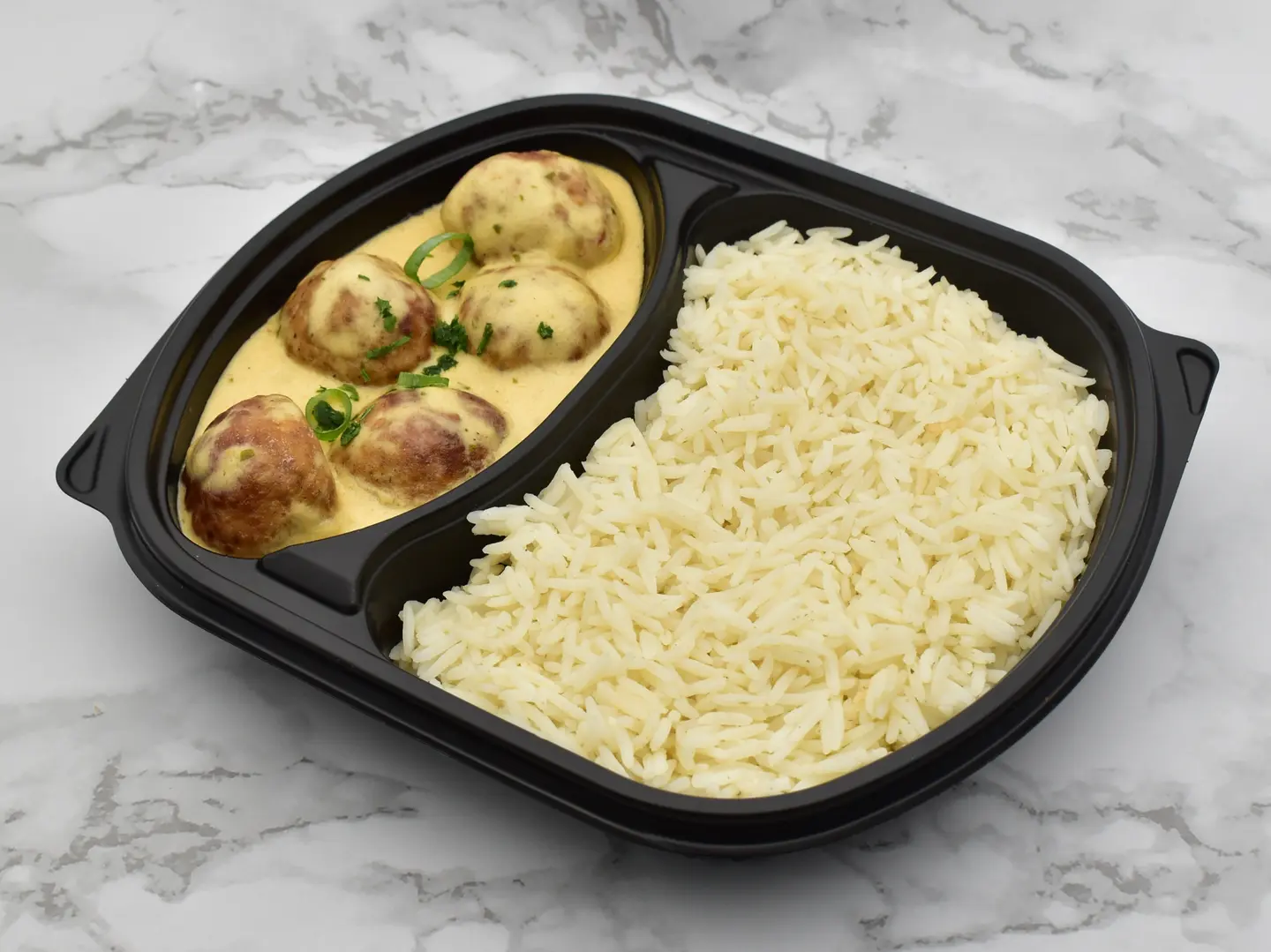 كرات الدجاج السويدية