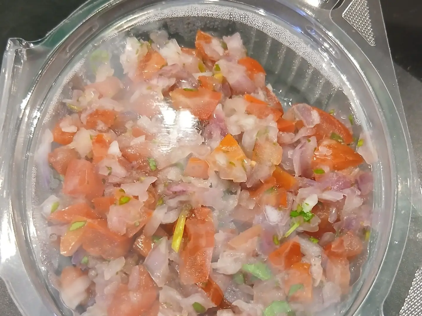 سلطة طماطم بالبصل