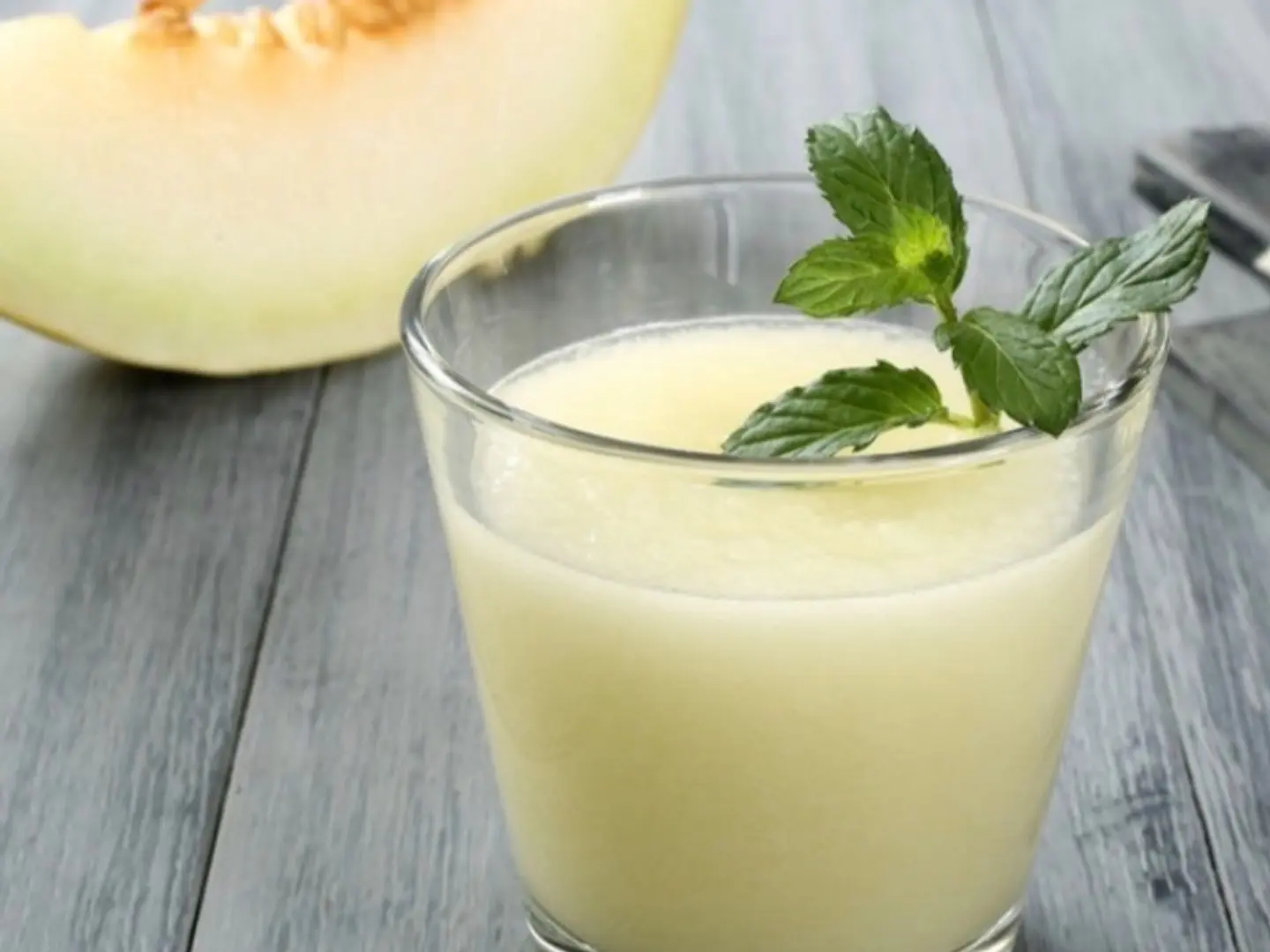 جك 1.5 عصر شمام بالحليب