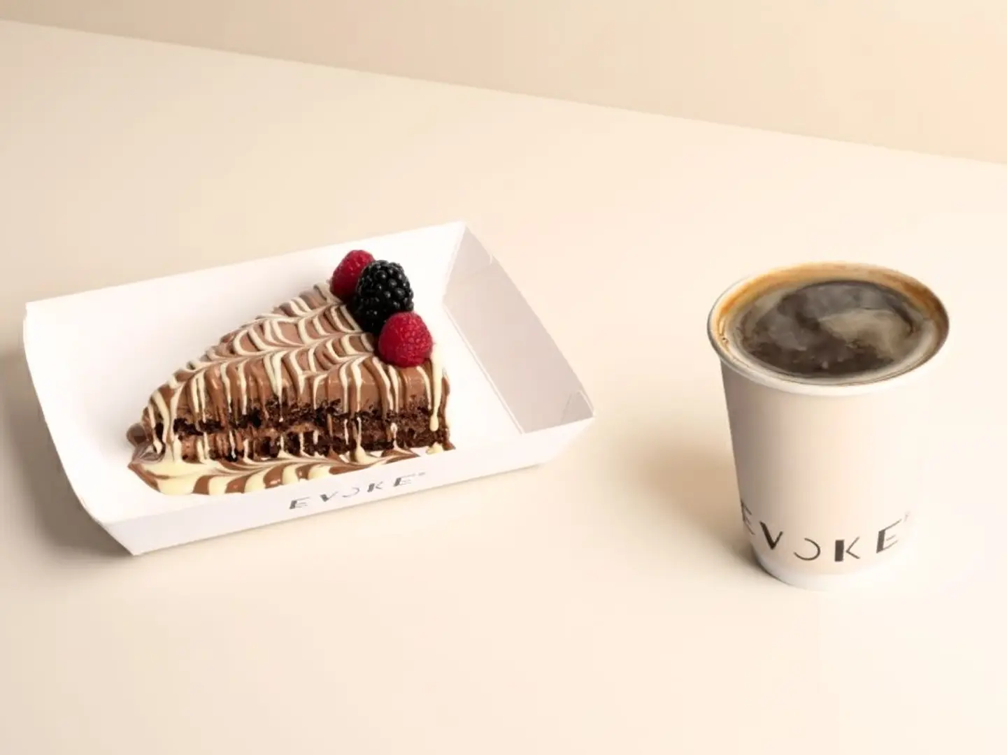 كيكة الشوكولاتة و قهوة الاميريكان