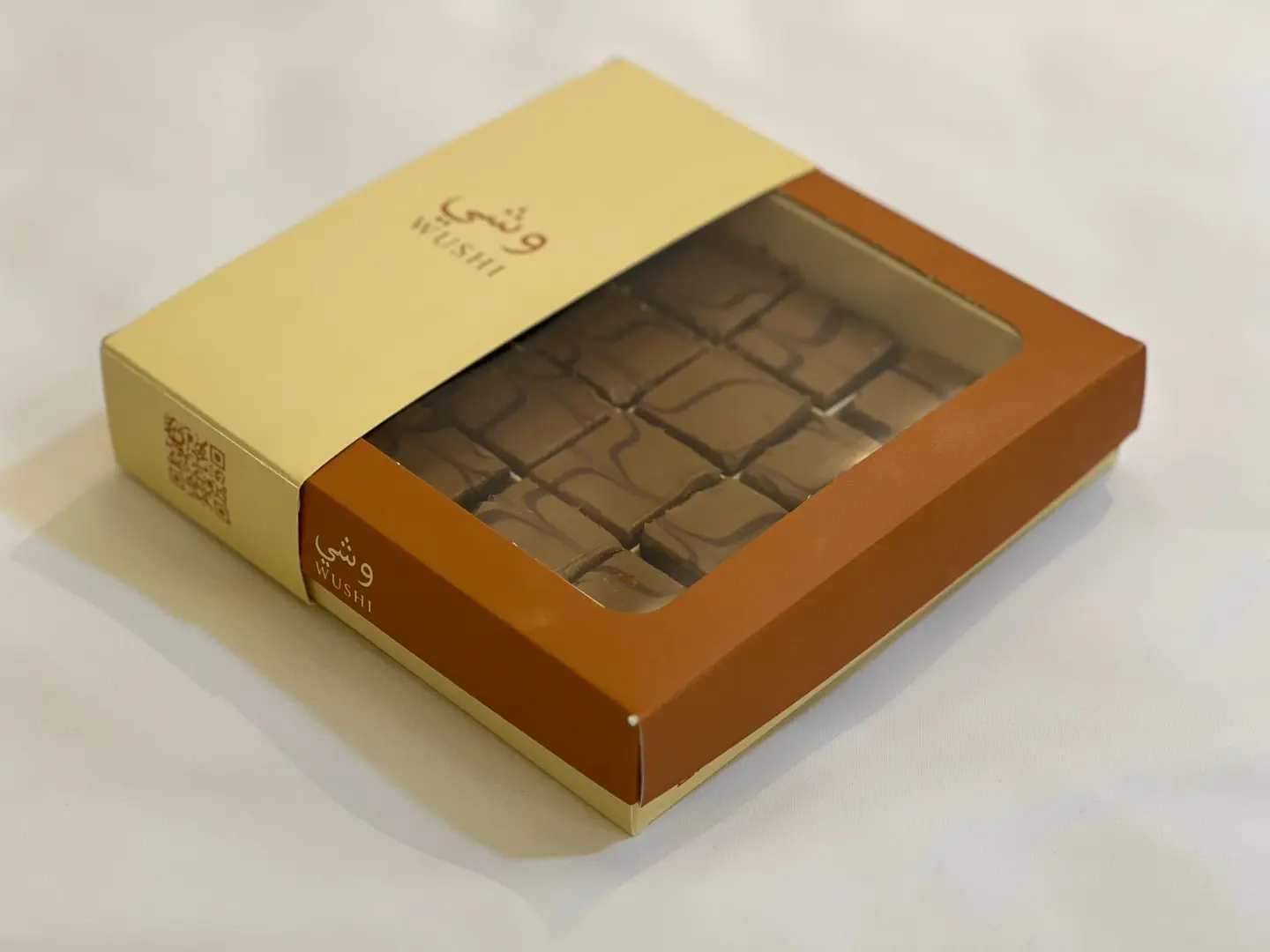 Browine Lotus Box 16 Pieces